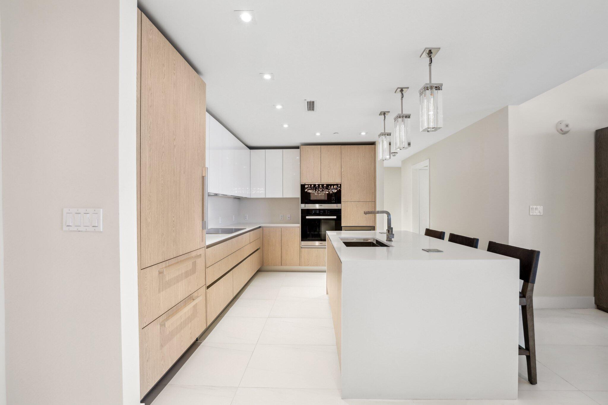 3100 N Ocean Drive 1103p