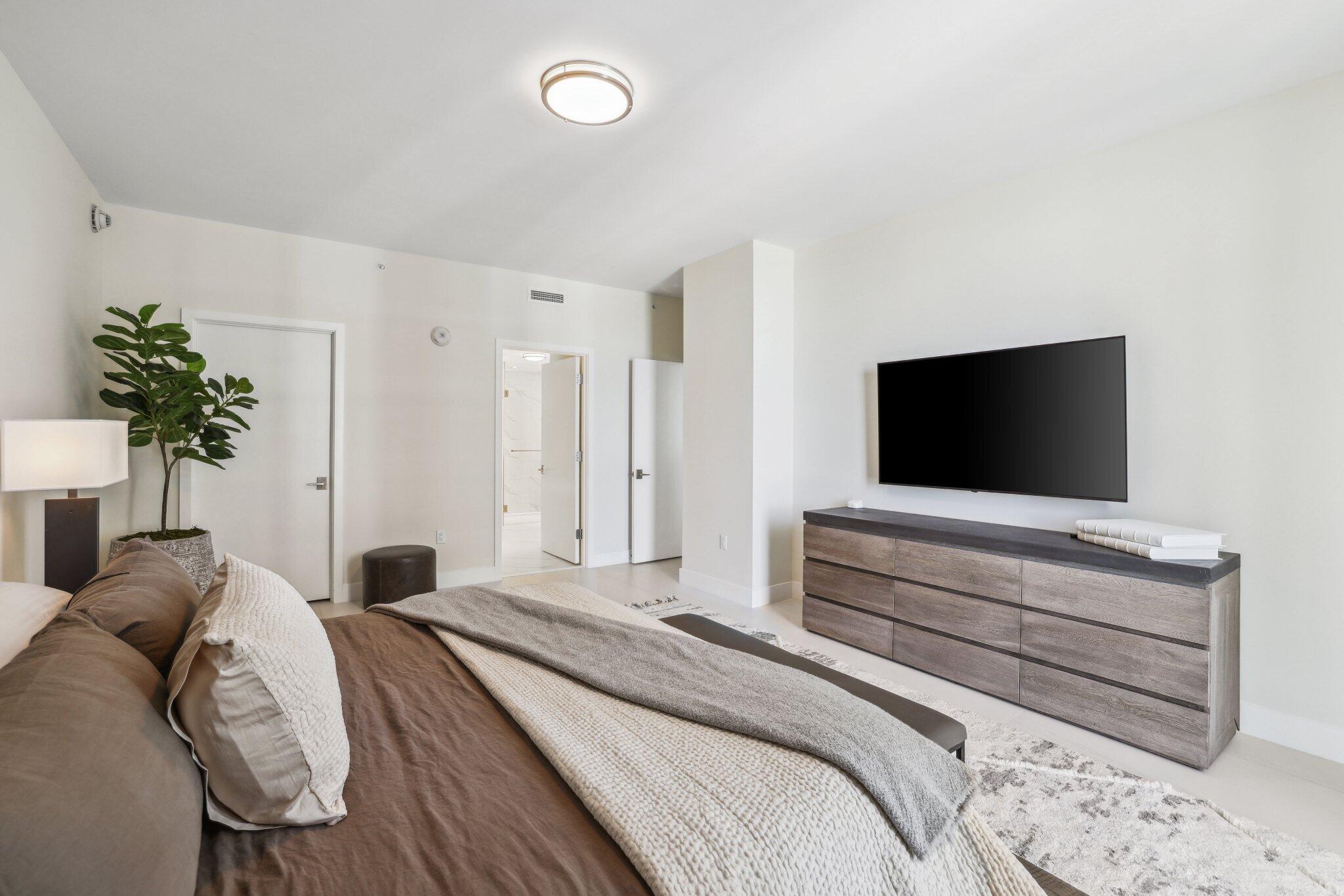 3100 N Ocean Drive 1103p