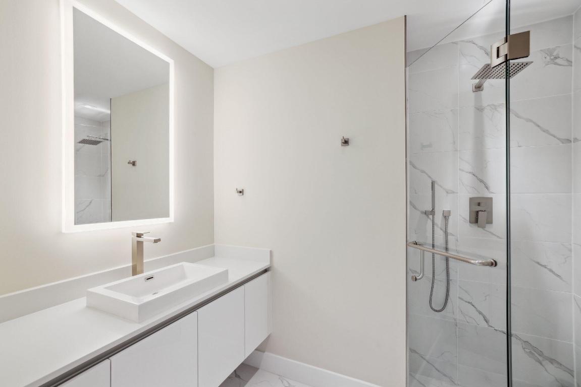 3100 N Ocean Drive 1103p