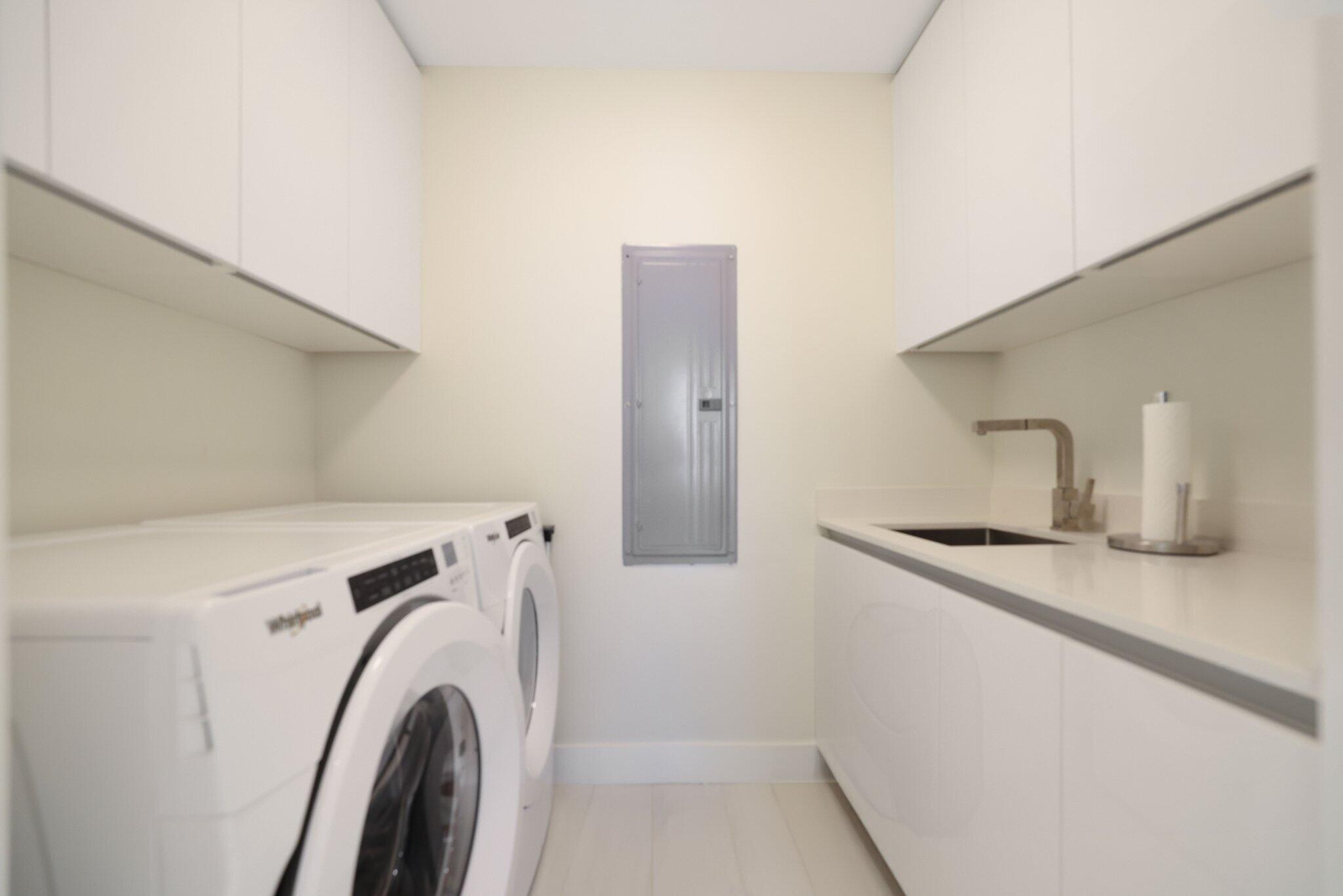 3100 N Ocean Drive 1103p