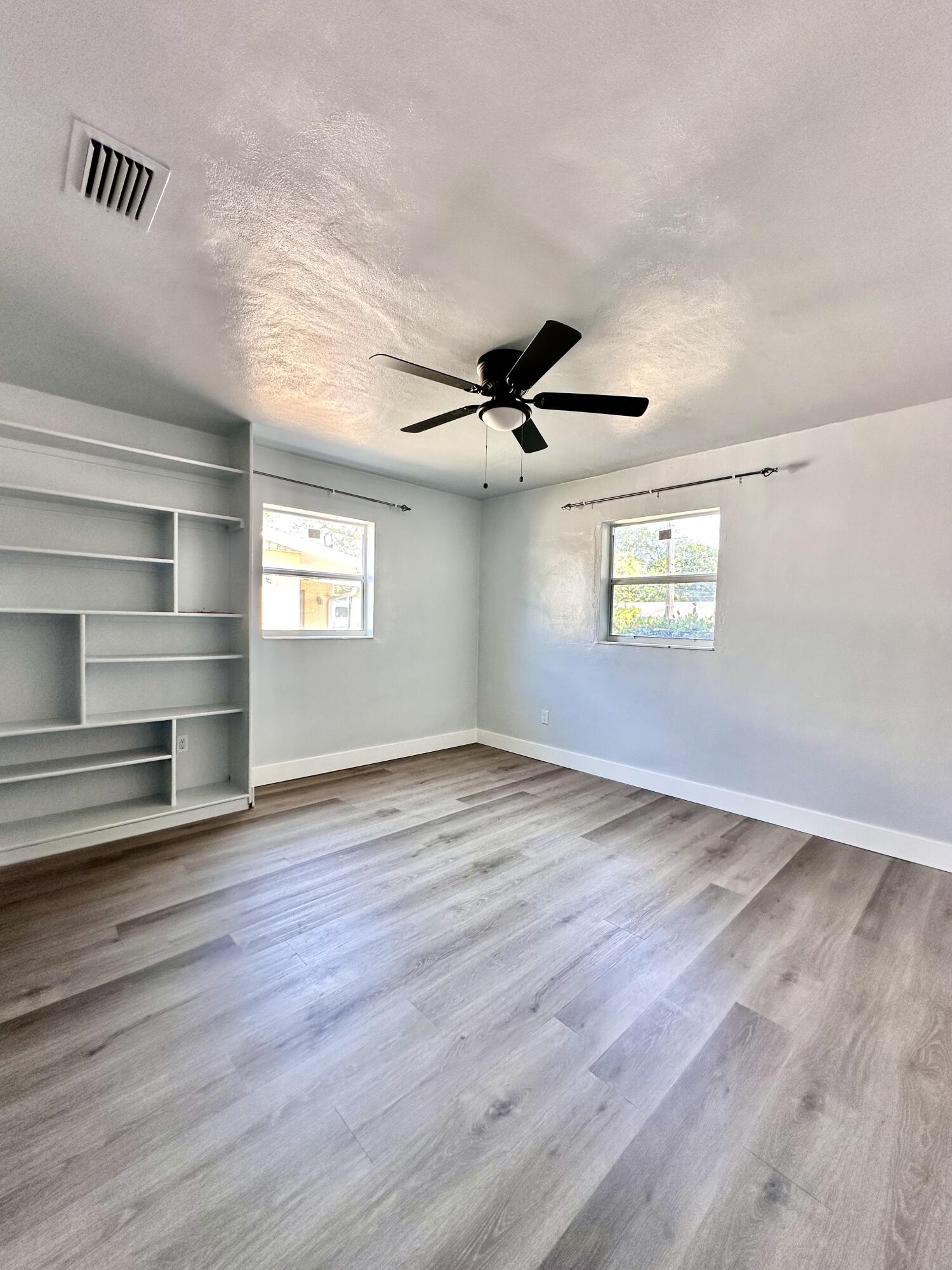 1455 NE Silver Maple Way