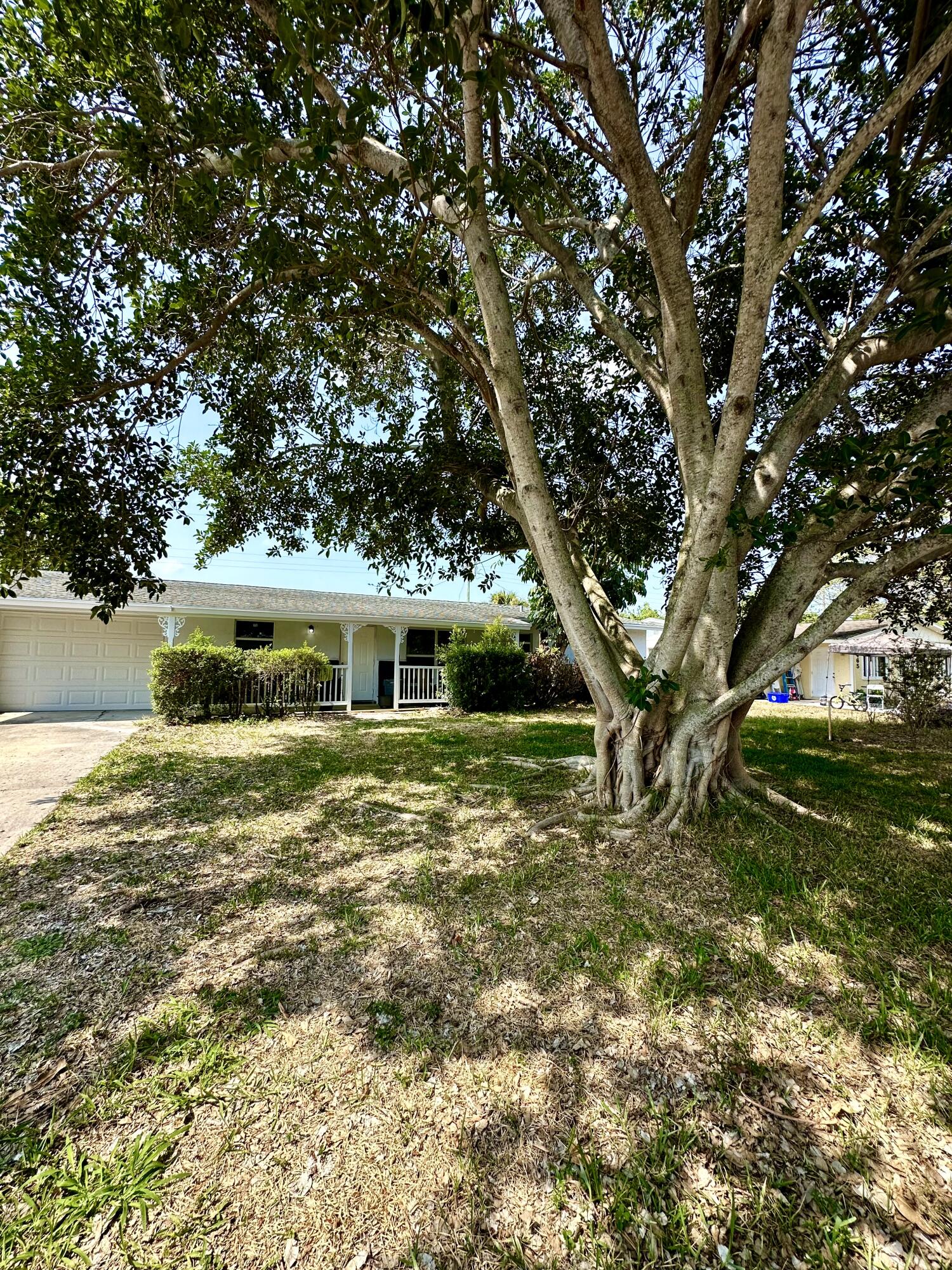 1455 NE Silver Maple Way