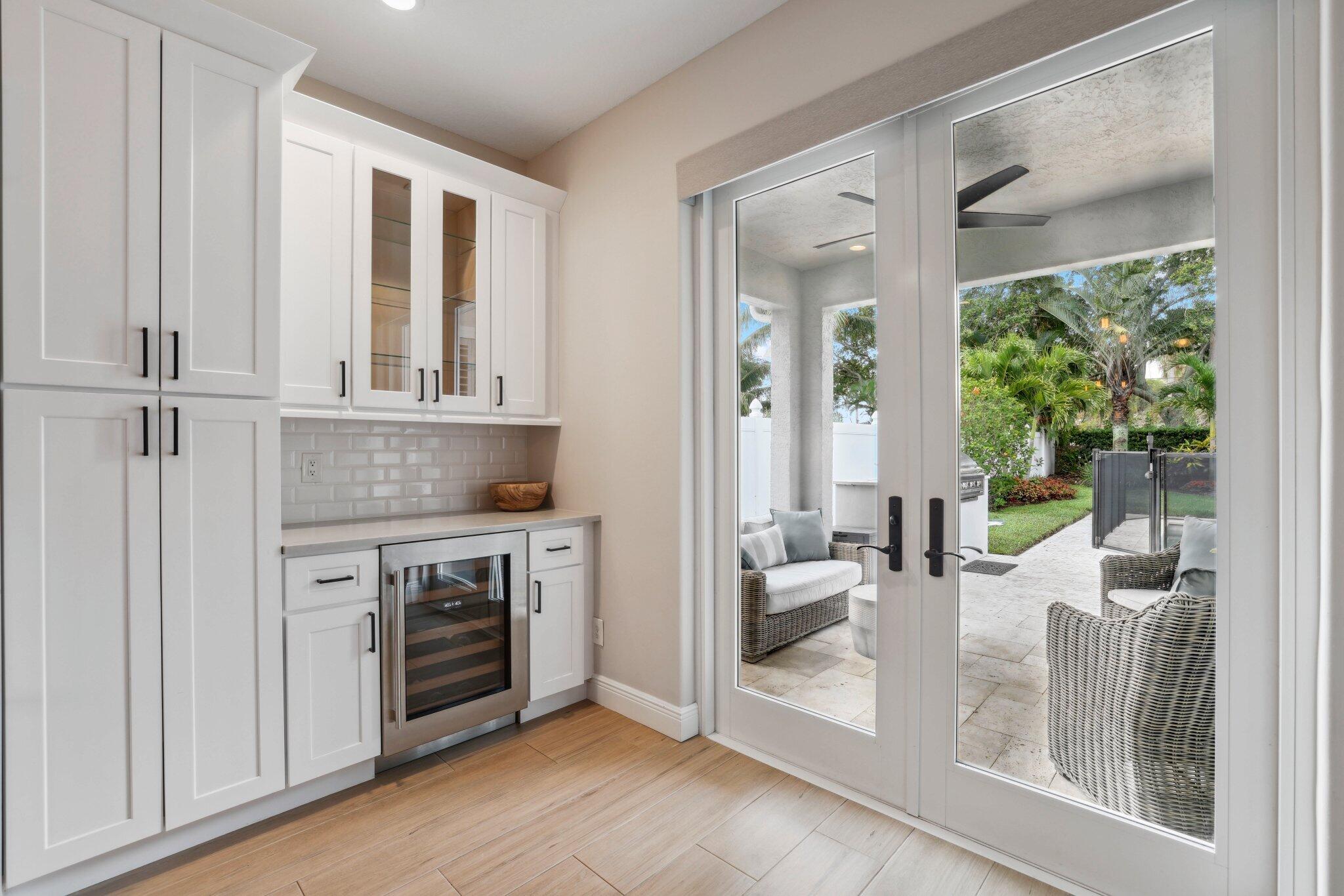 1050 Delray Lakes Drive