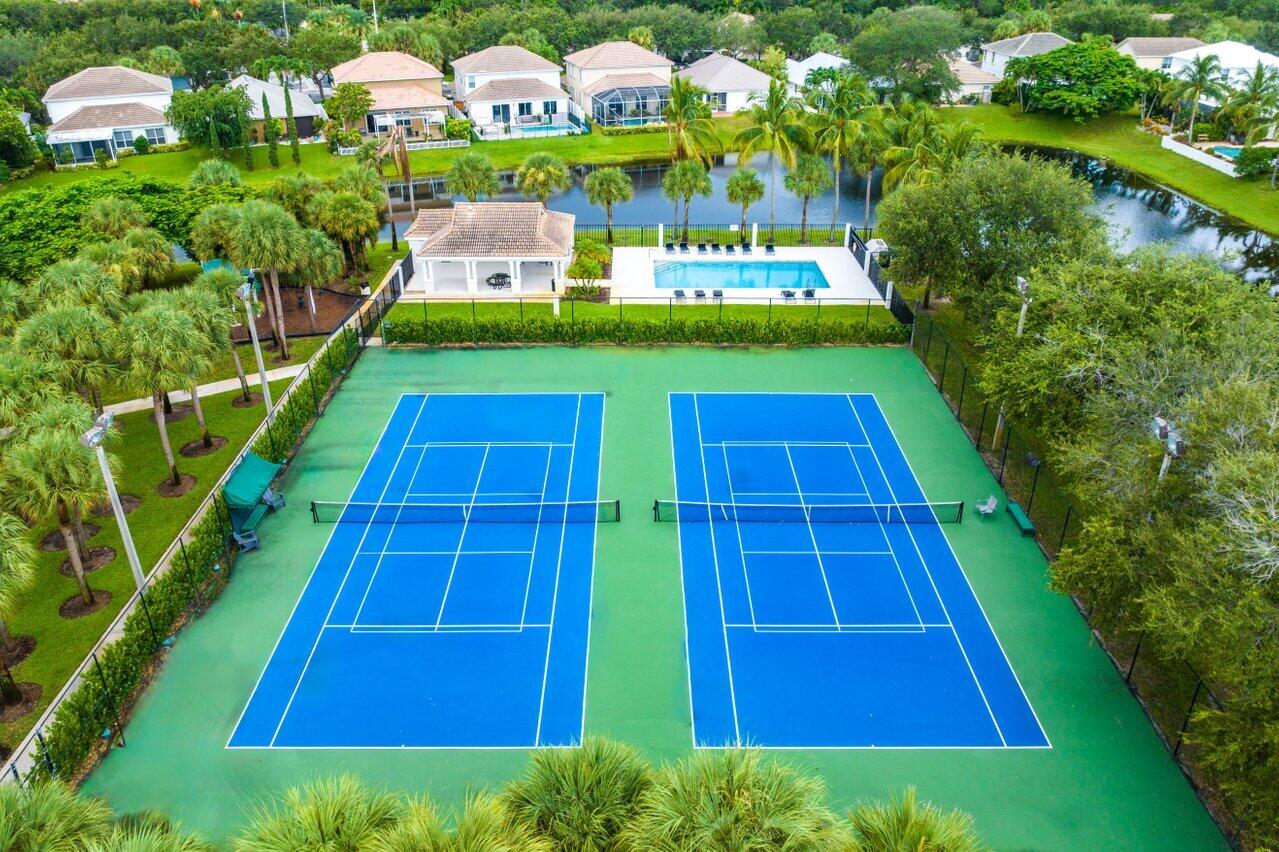 1050 Delray Lakes Drive