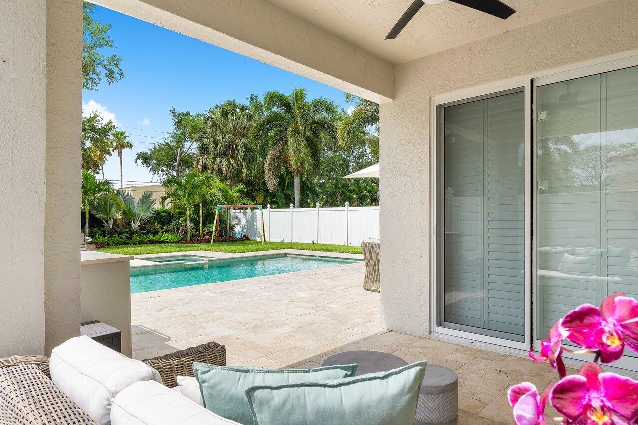 1050 Delray Lakes Drive