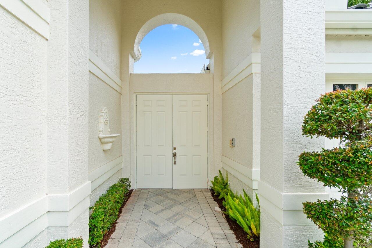 3563 NW Clubside Circle