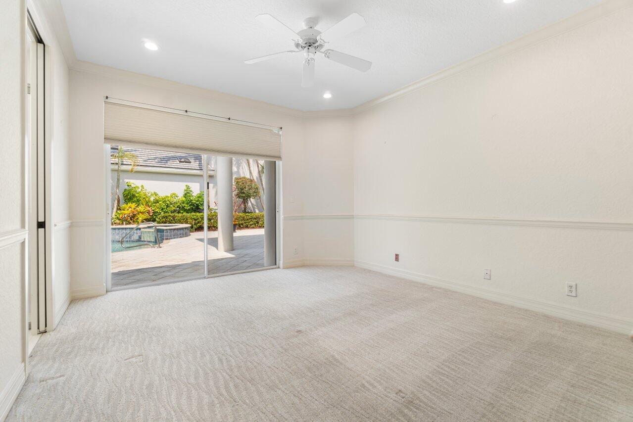 3563 NW Clubside Circle