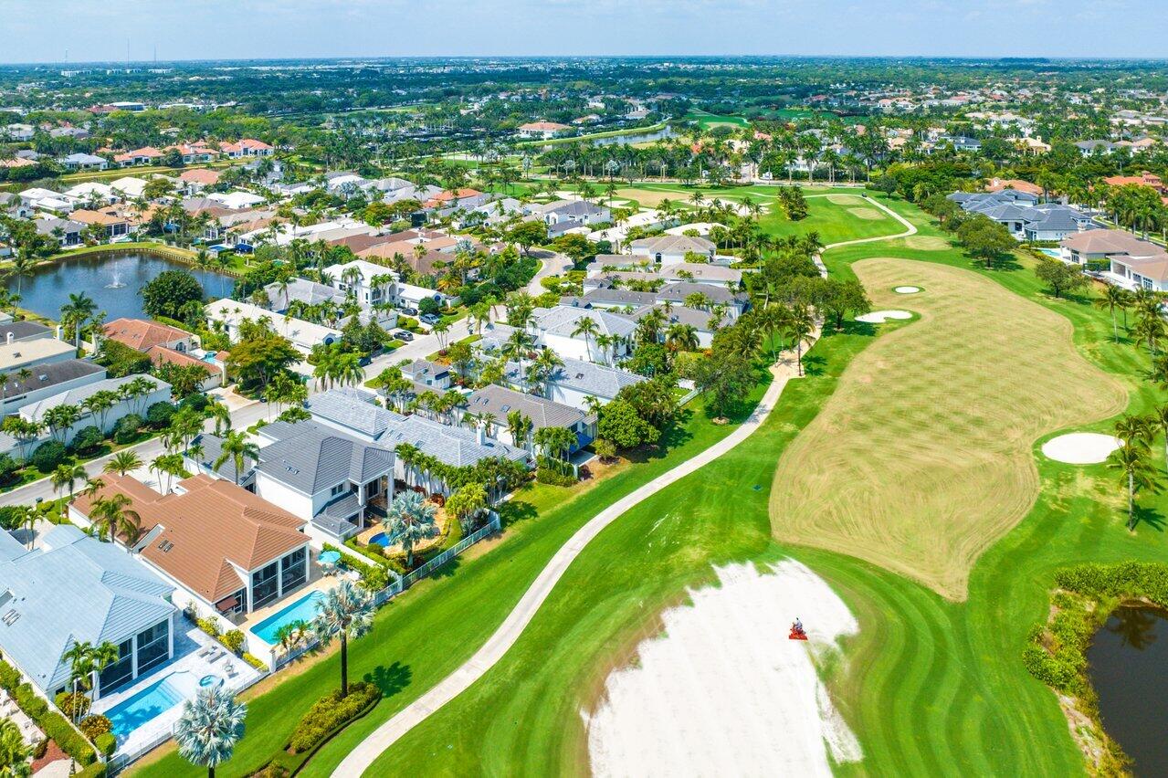 3563 NW Clubside Circle