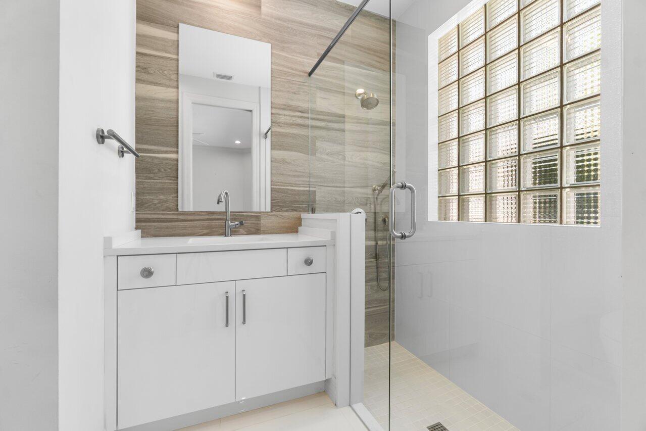 3563 NW Clubside Circle