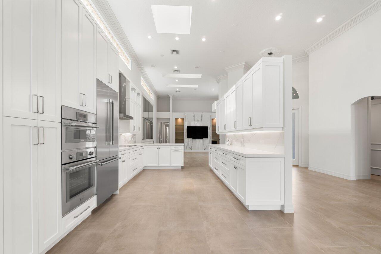 3563 NW Clubside Circle