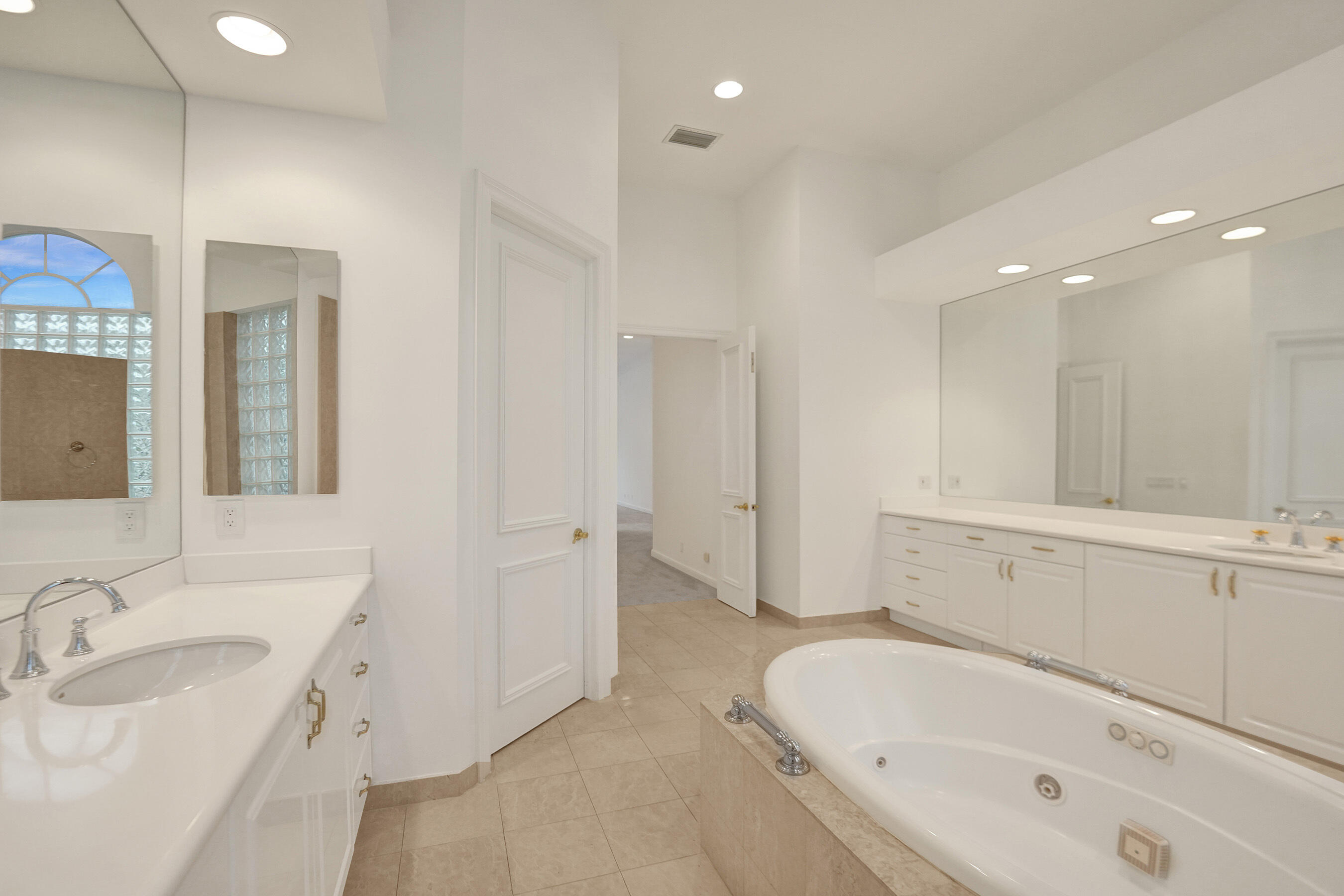 2410 NW 49th Lane