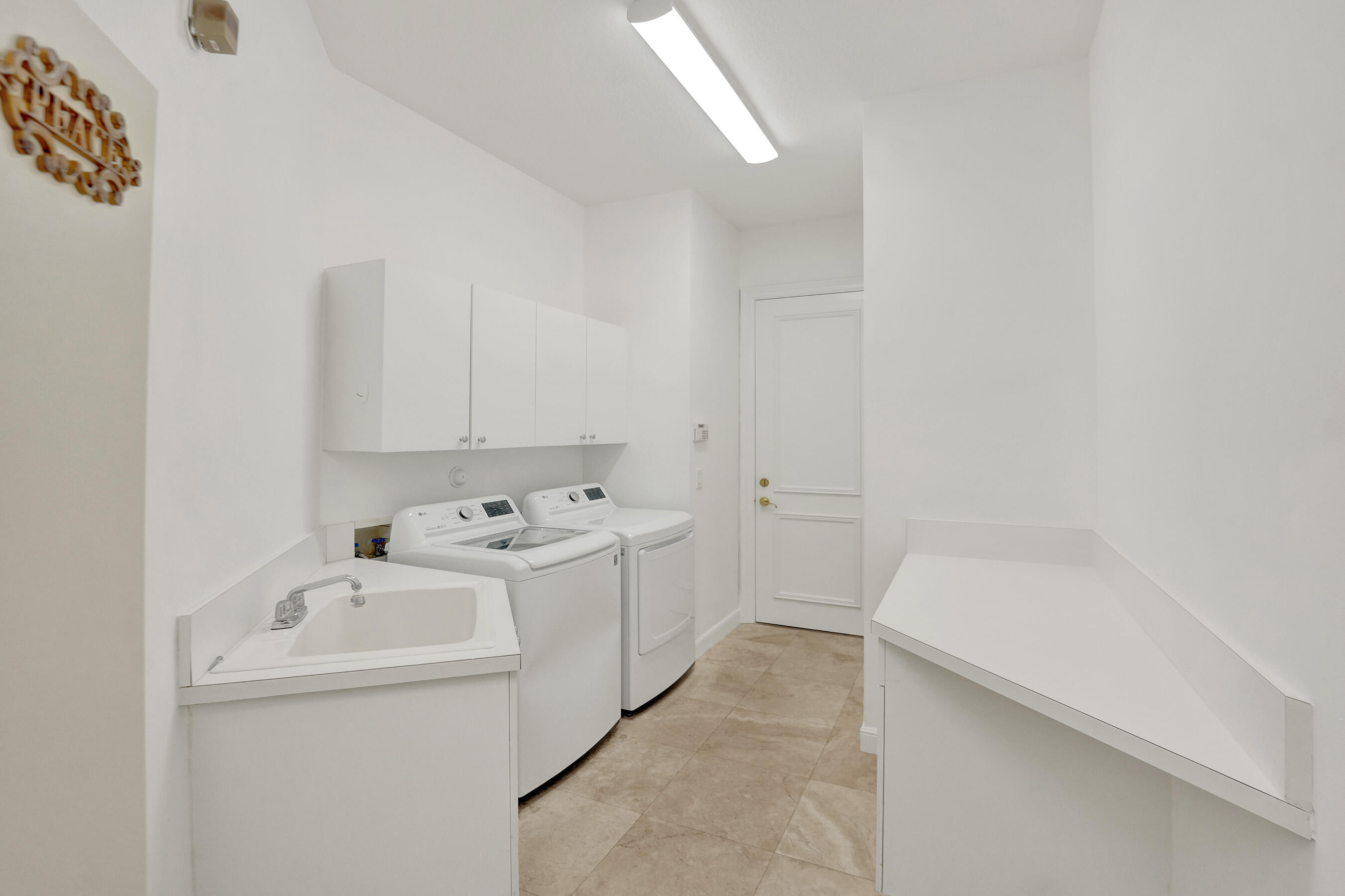 2410 NW 49th Lane