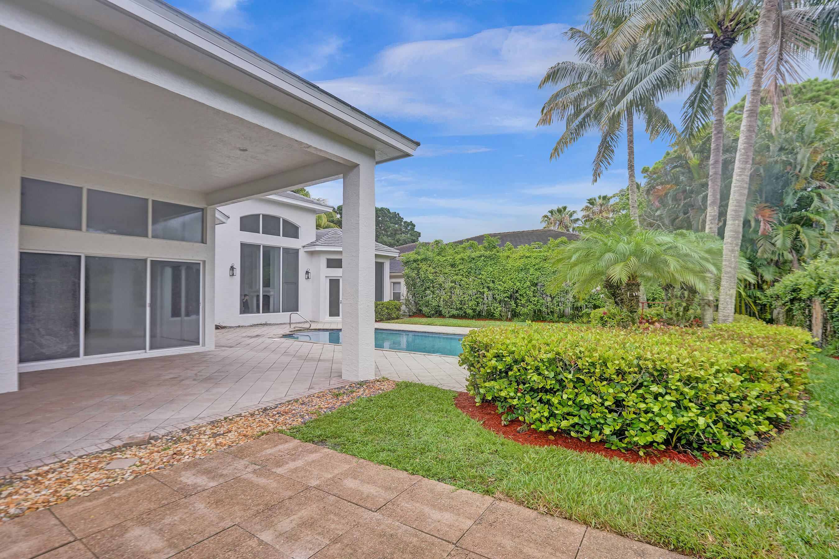 2410 NW 49th Lane