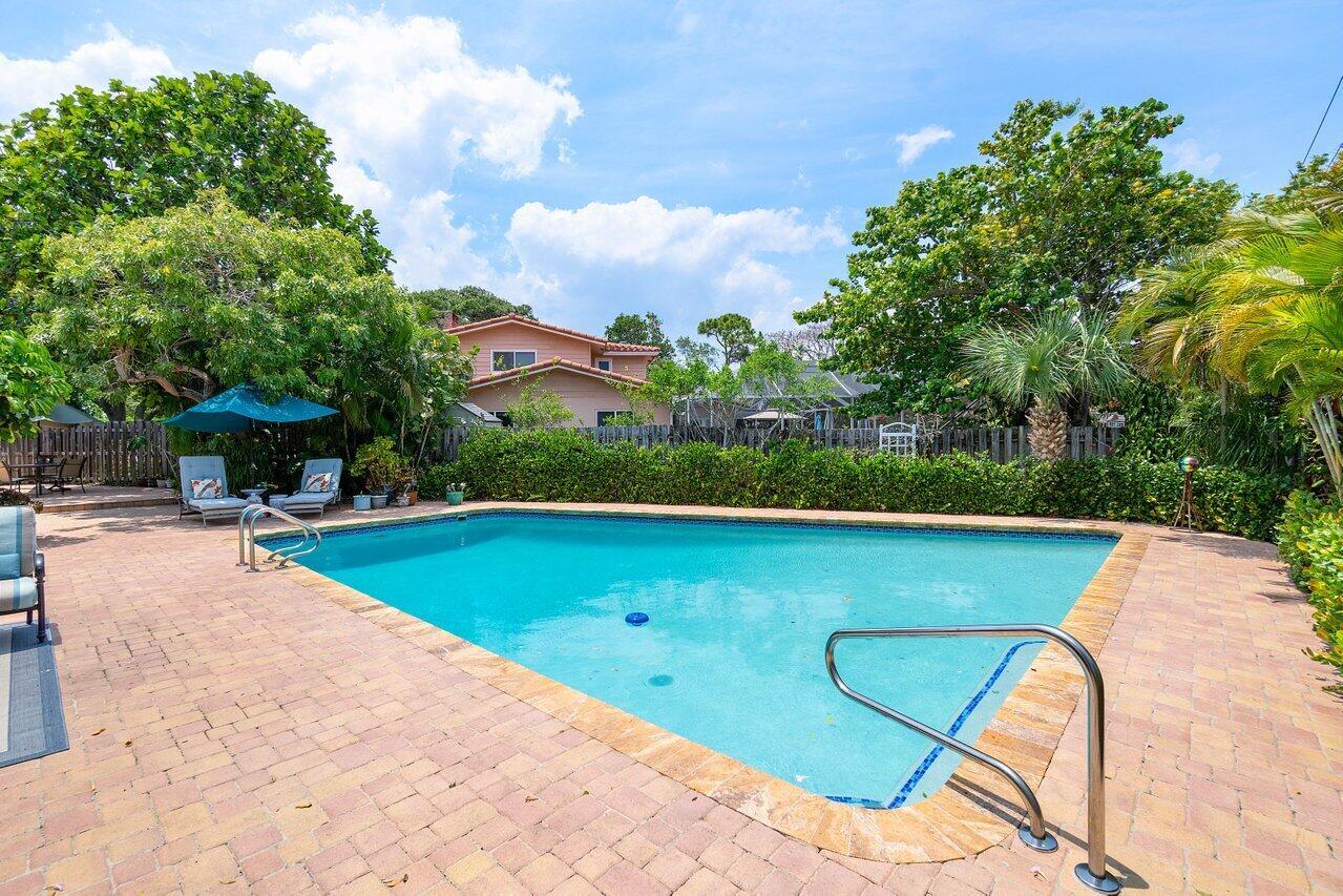 425 NW 11th Street