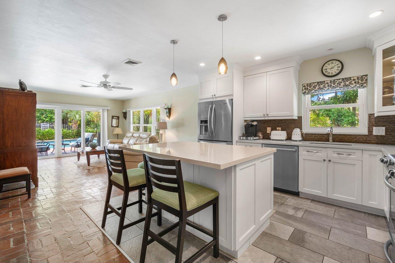 425 NW 11th Street
