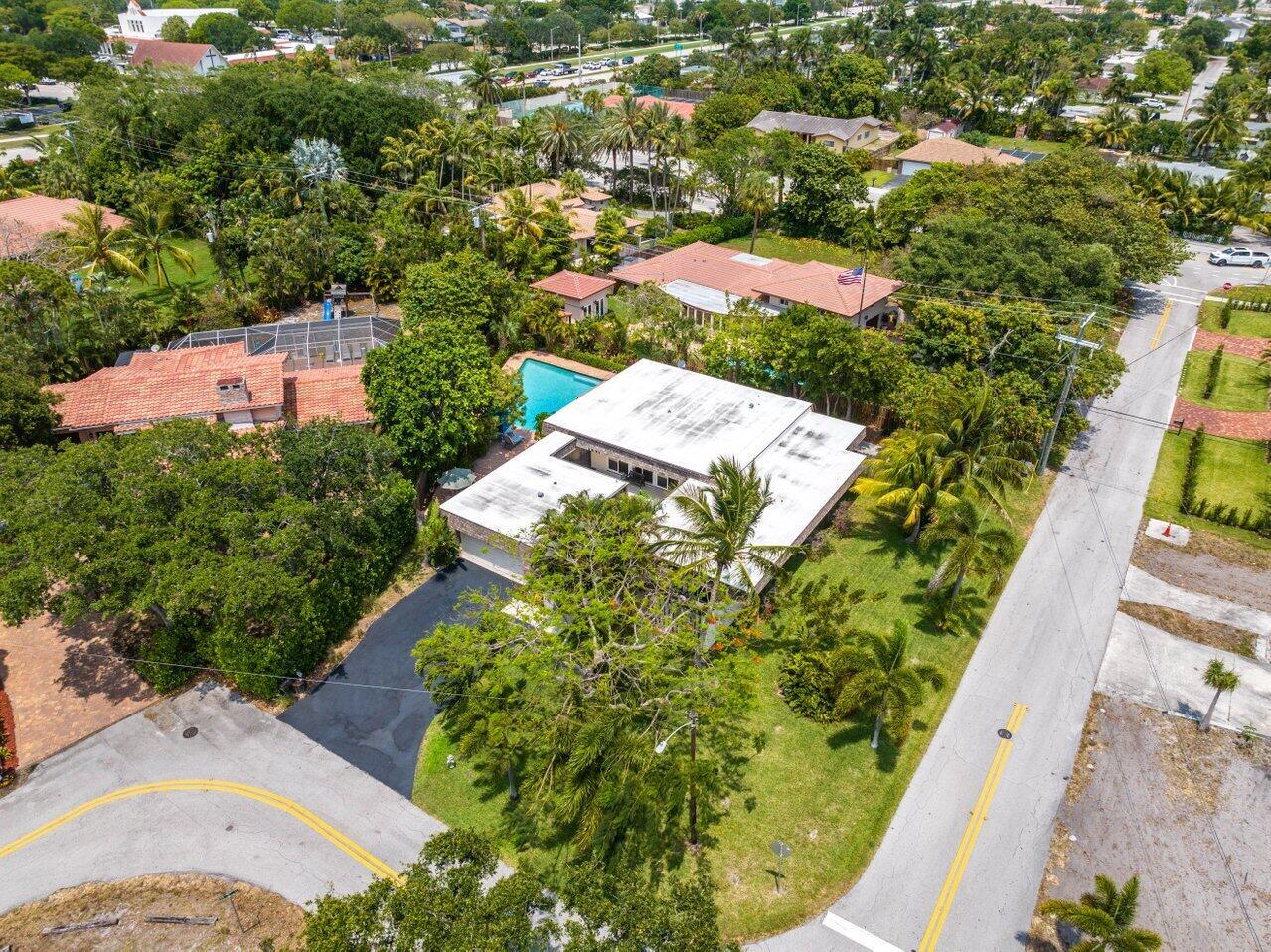 425 NW 11th Street