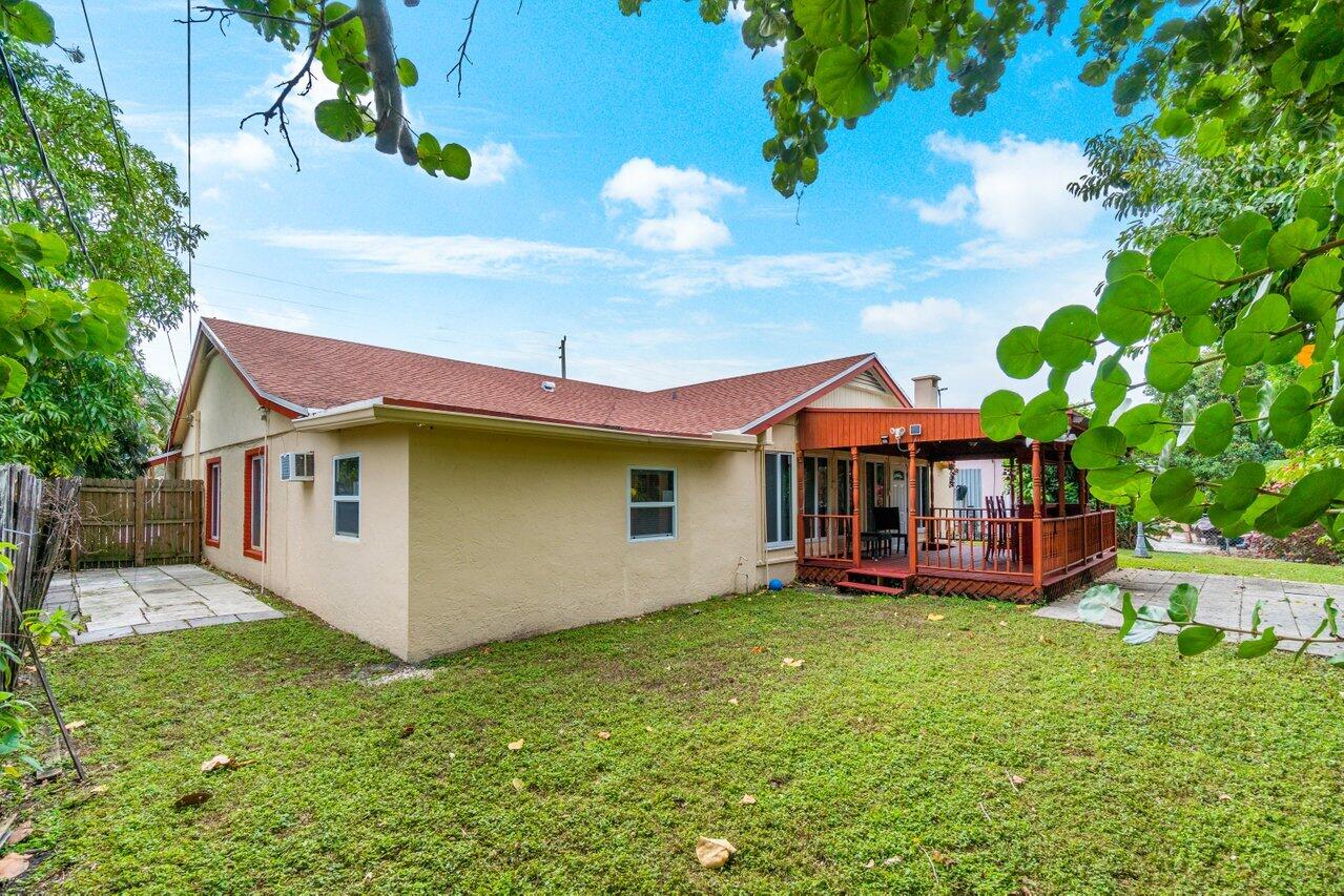 2841 Hypoluxo Road