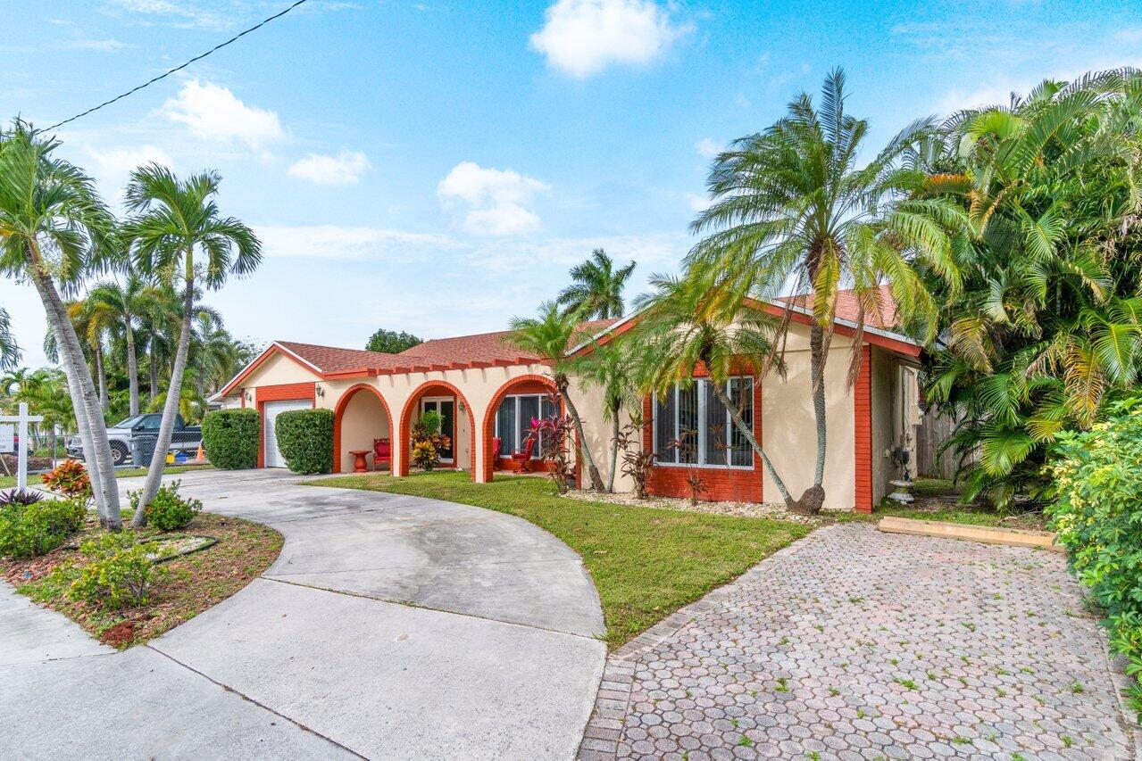 2841 Hypoluxo Road