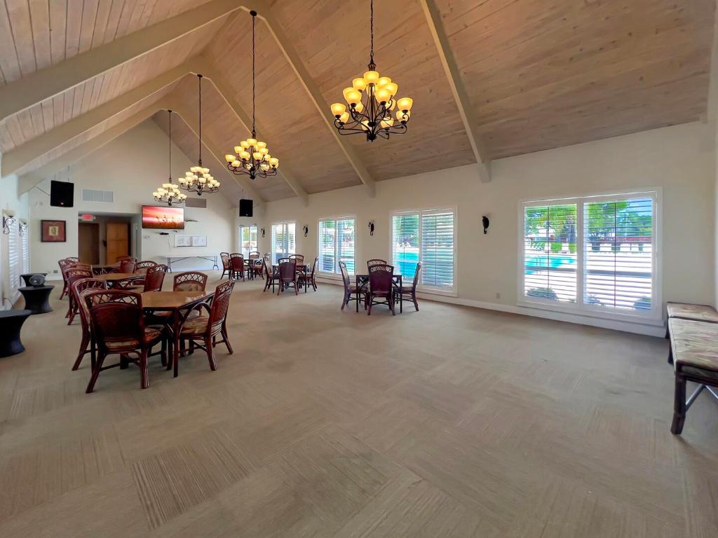 1130 Sugar Sands Boulevard, 188, Riviera Beach Unit: 188