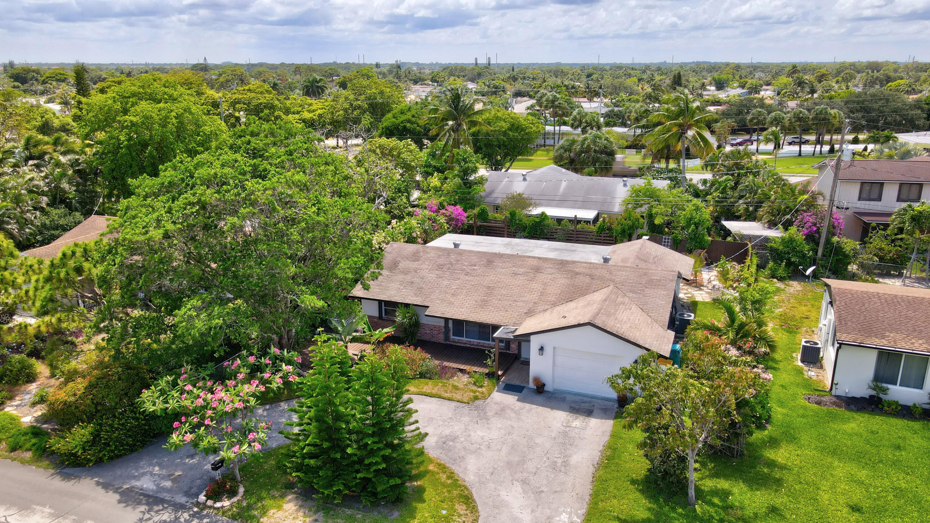 2815 SE 1st Court