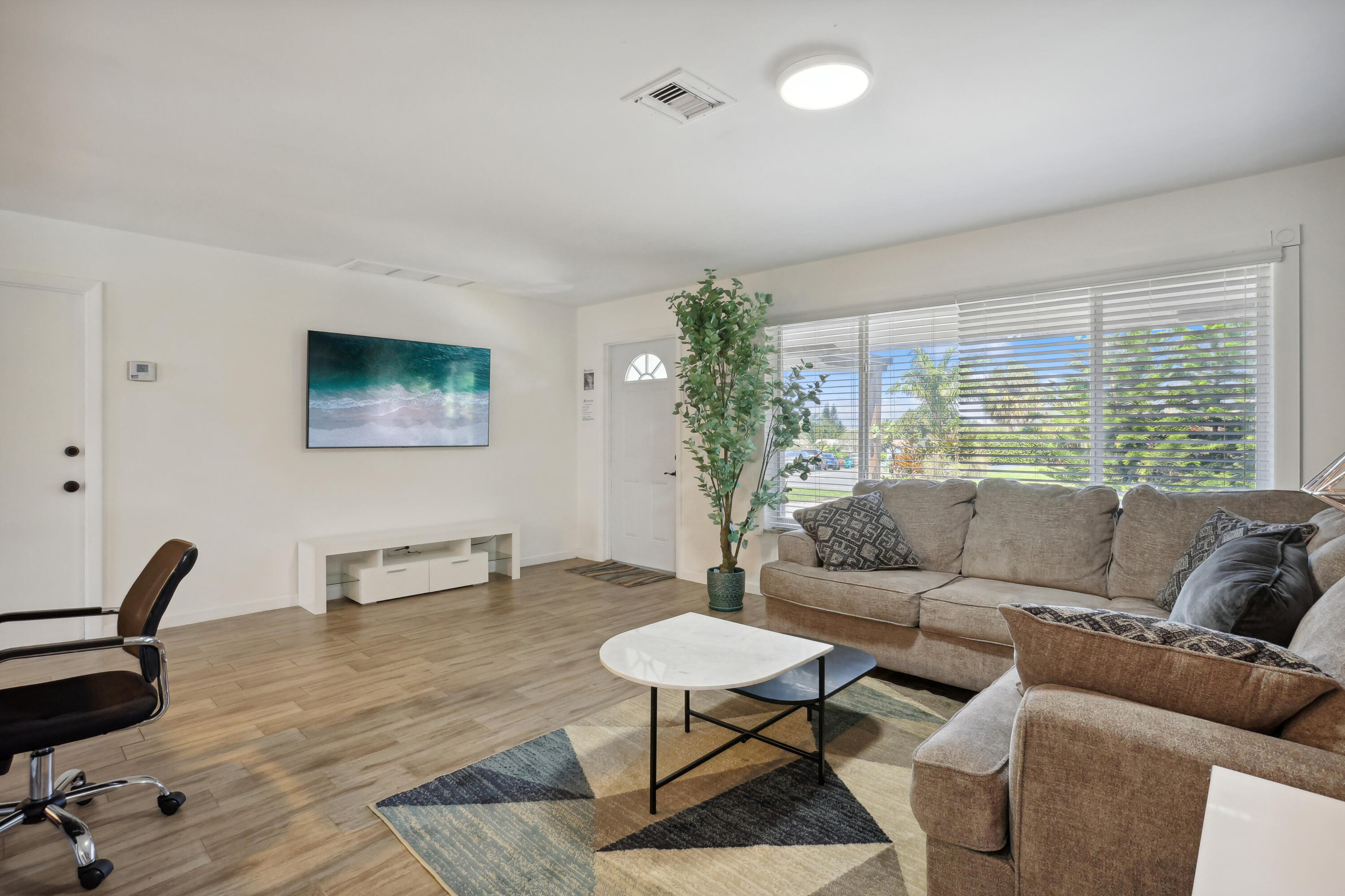2815 SE 1st Court