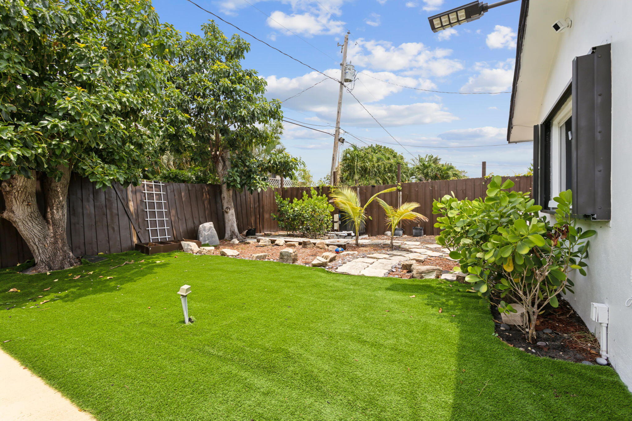 2815 SE 1st Court