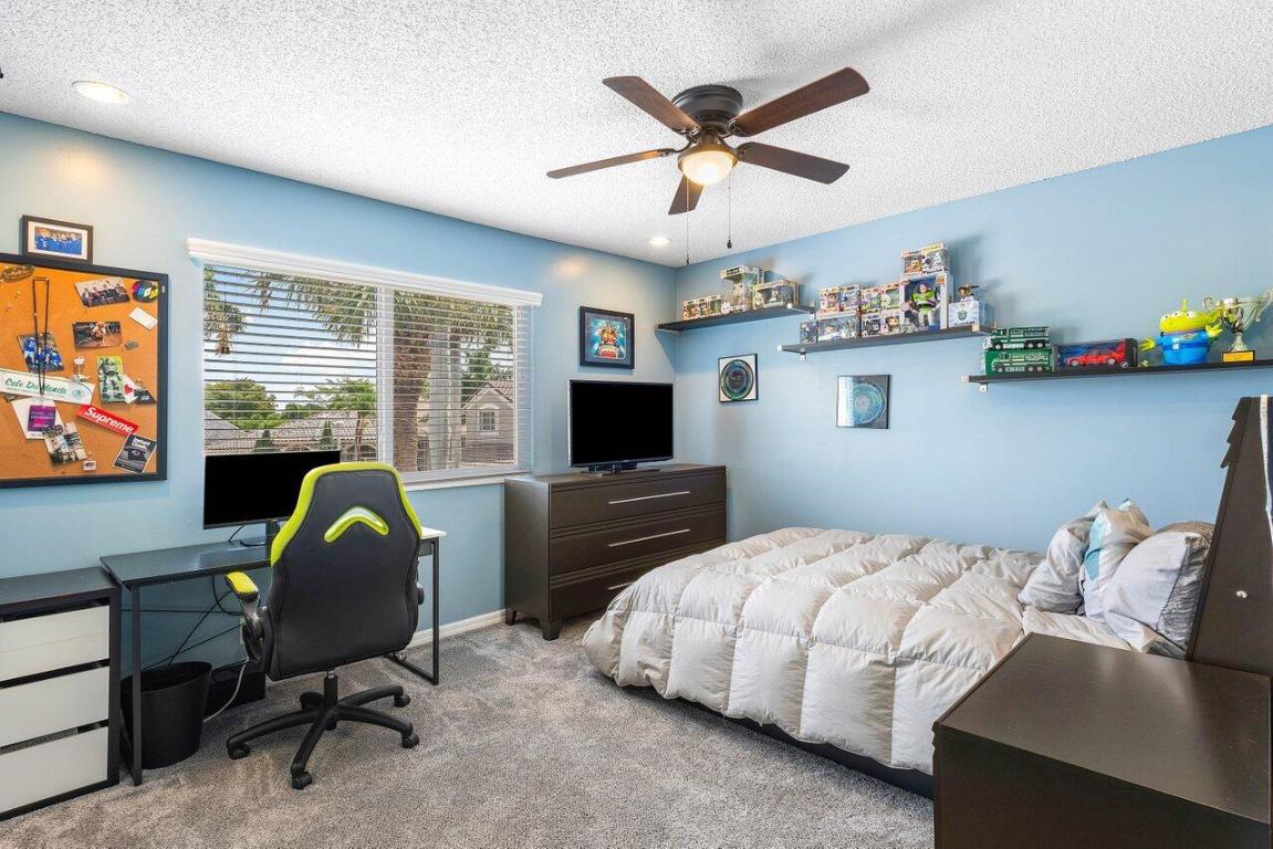 19959 Dinner Key Drive