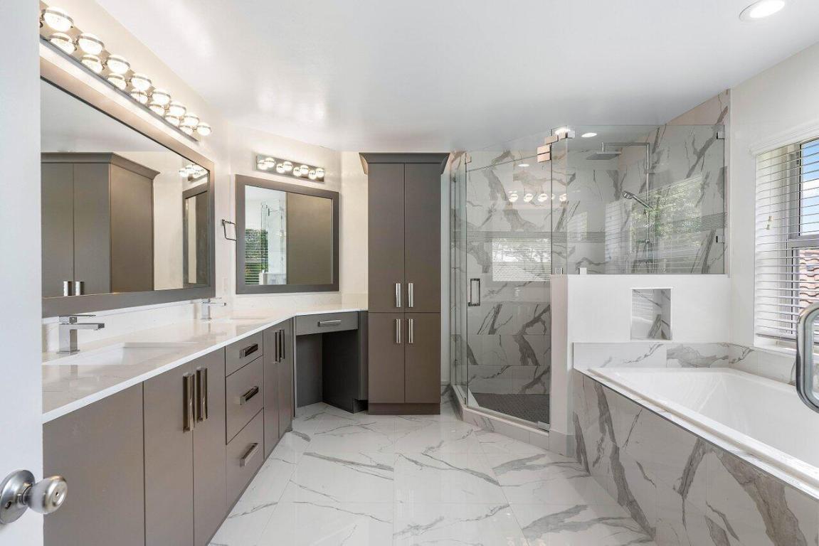 19959 Dinner Key Drive