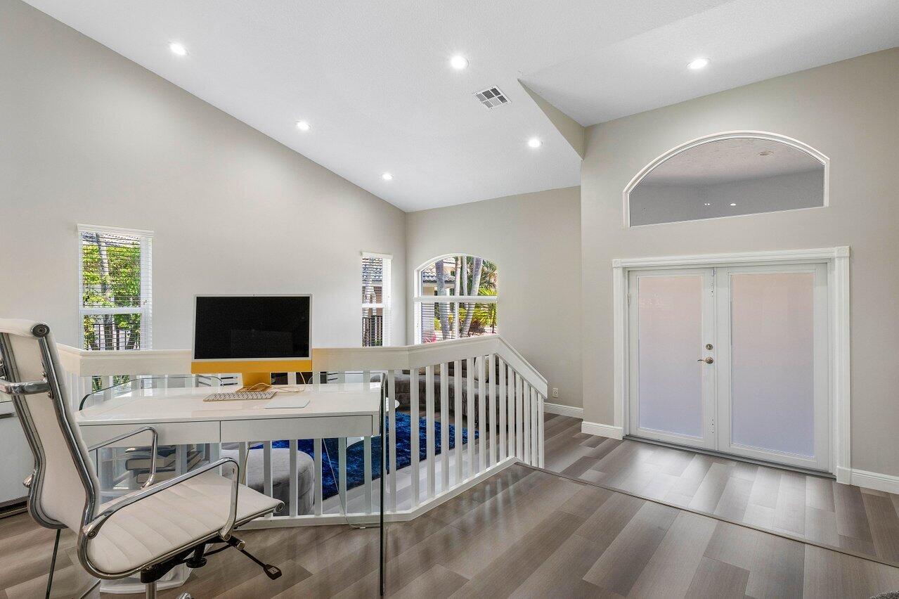 19959 Dinner Key Drive