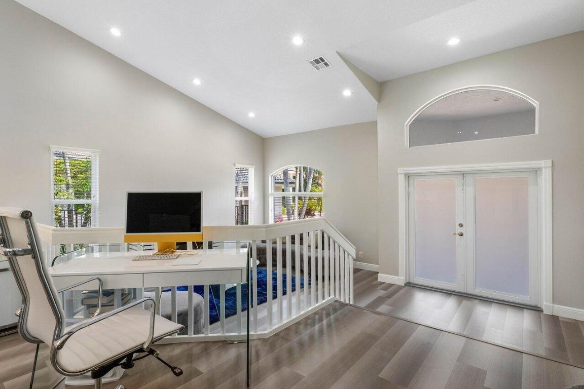 19959 Dinner Key Drive