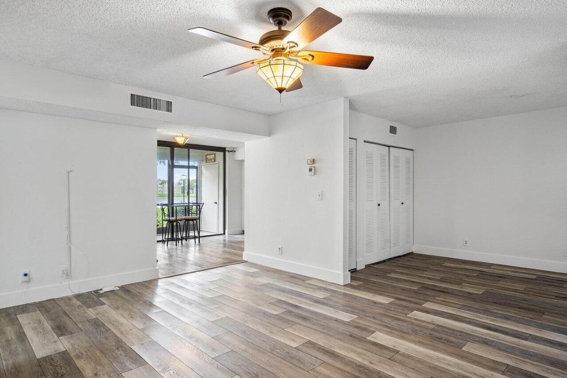 5280 Las Verdes Circle 111, Delray Beach Unit: 111