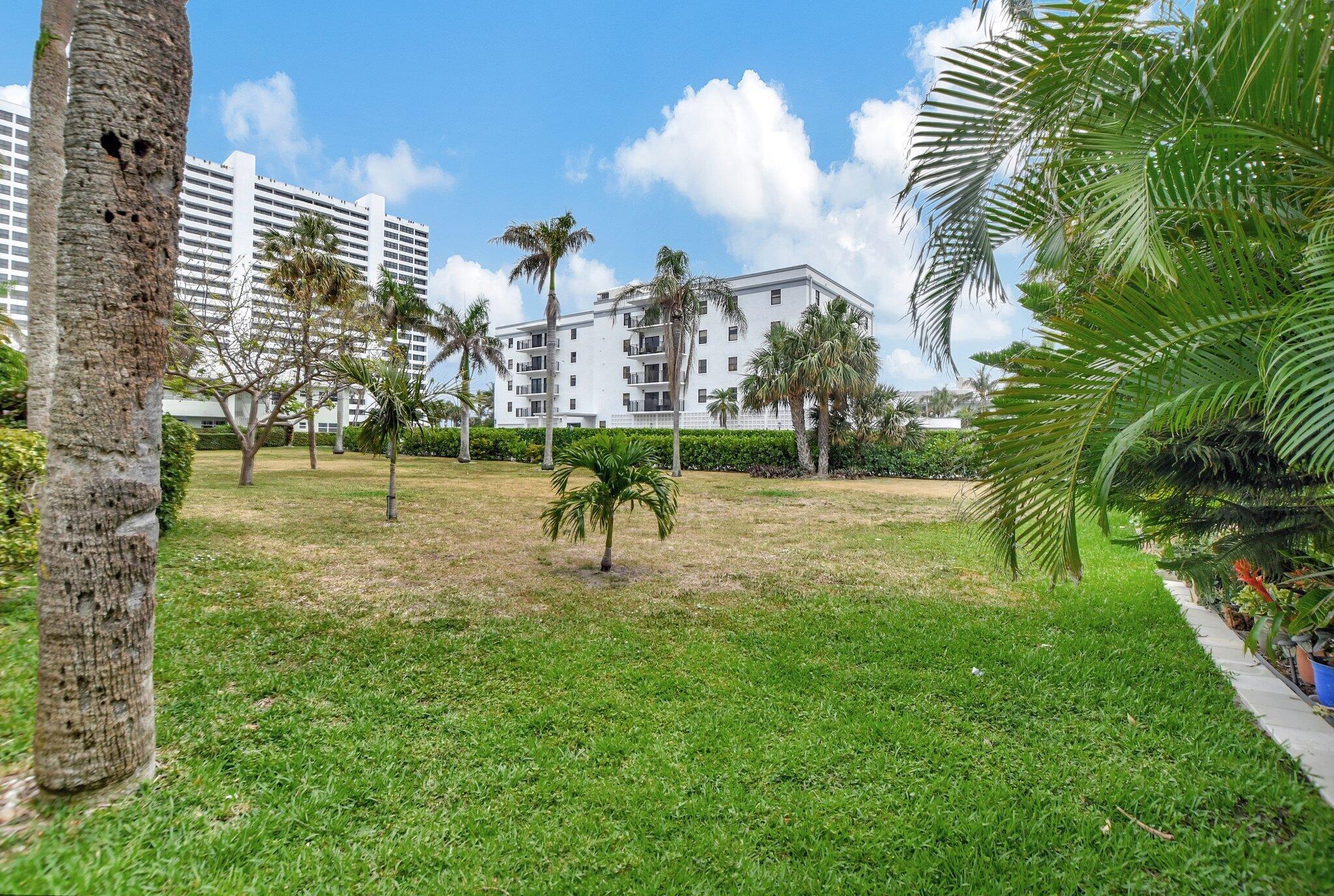 2570 Banyan Road 4, Boca Raton Unit: 4