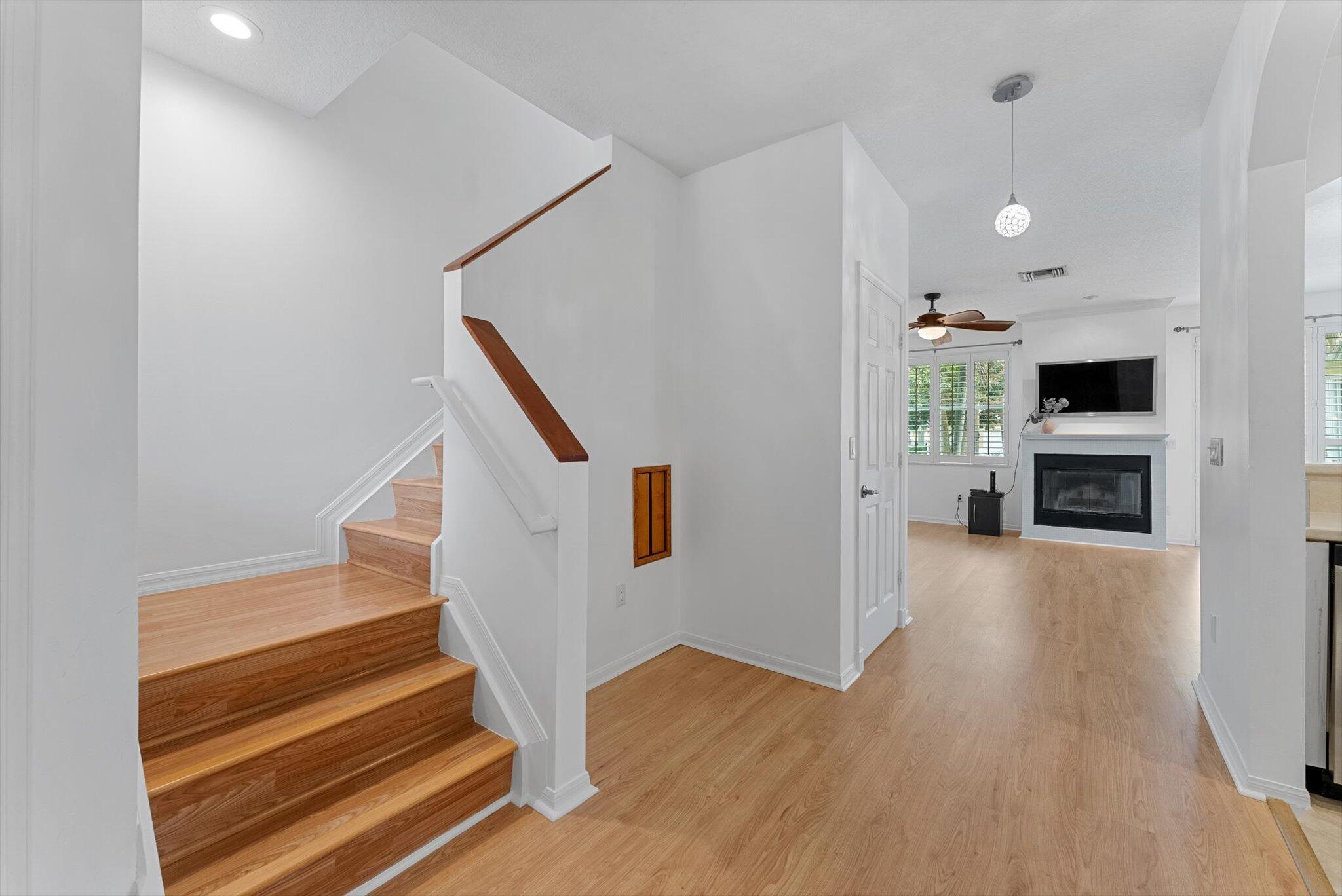 4945 Fulton Street