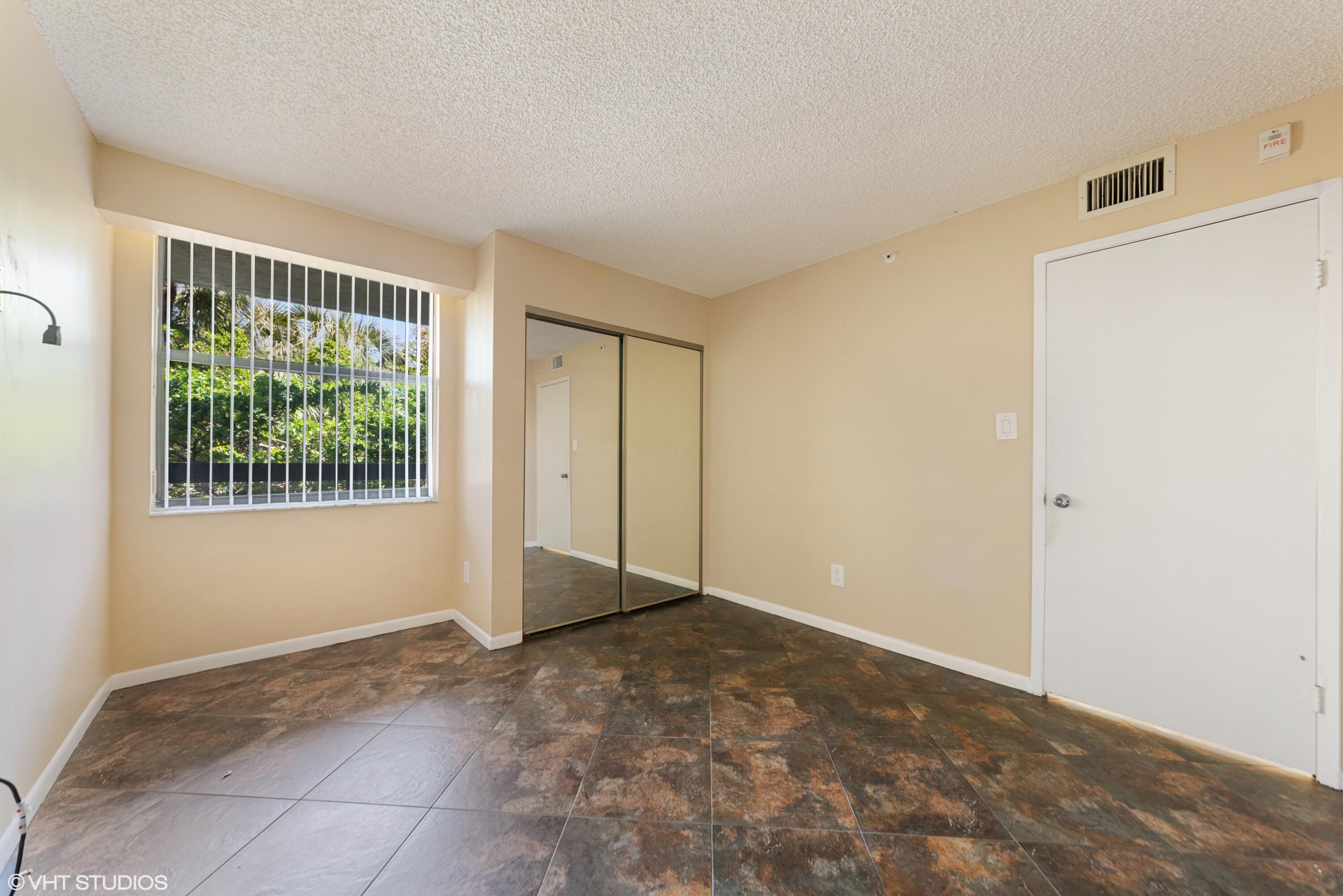 820 Lavers Circle G208, Delray Beach Unit: G208