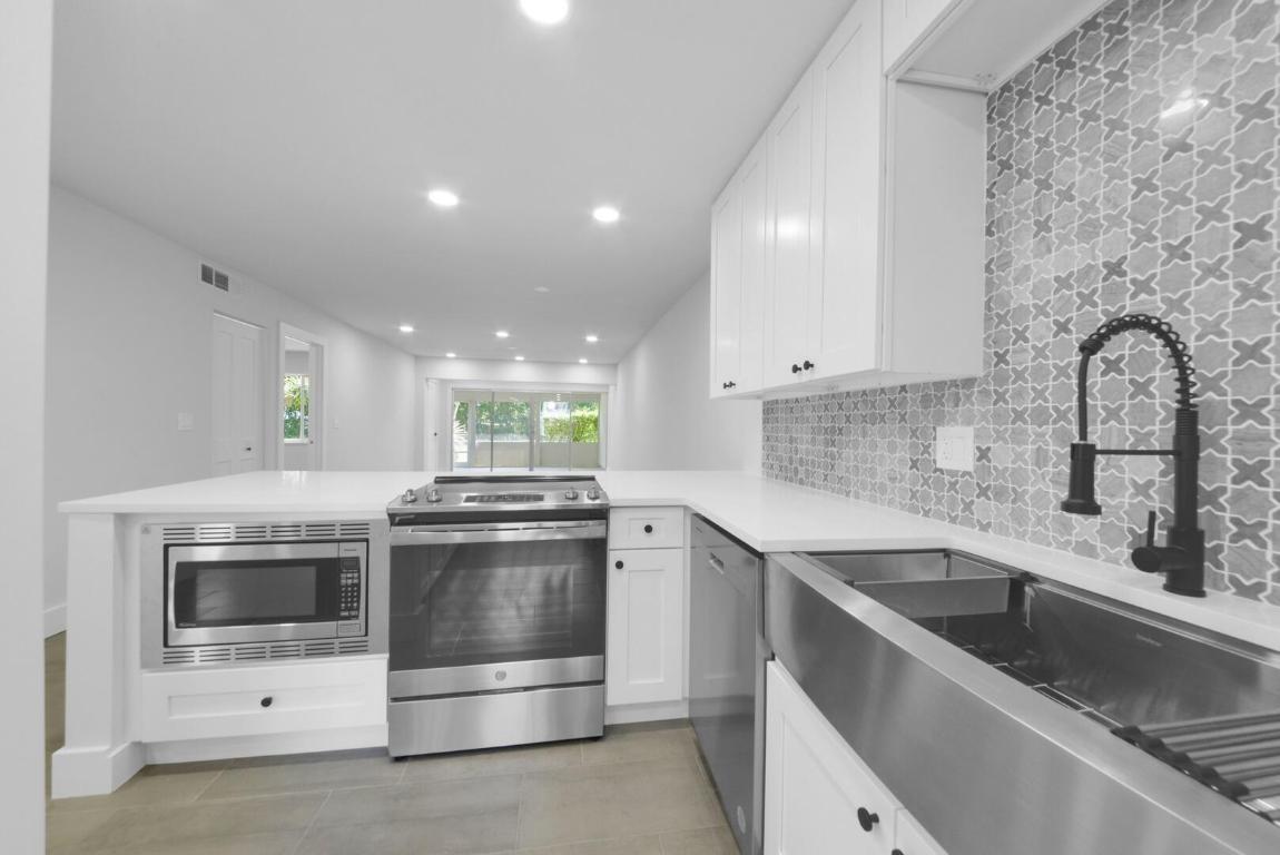 2825 SW 13th Street 103, Delray Beach Unit: 103