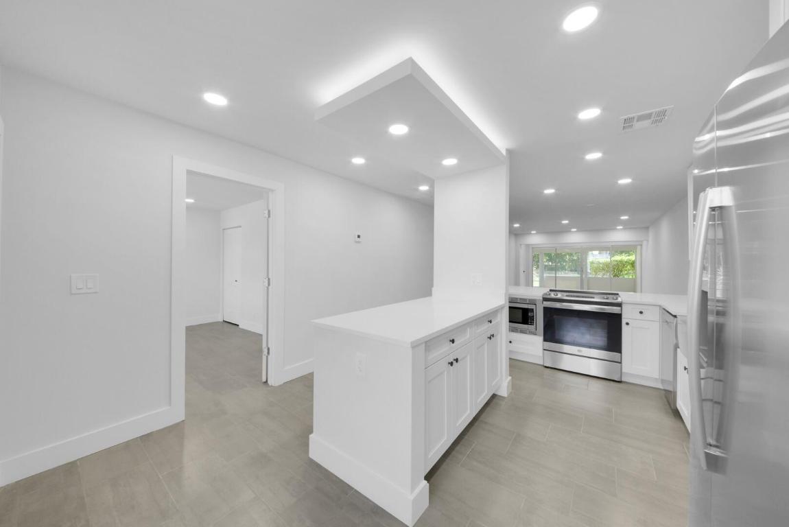 2825 SW 13th Street 103, Delray Beach Unit: 103
