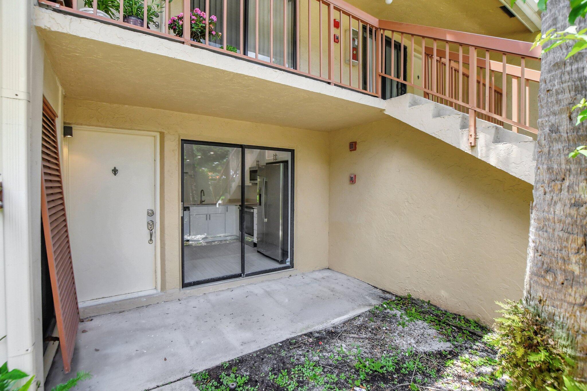 3939 NE 5th Avenue A107