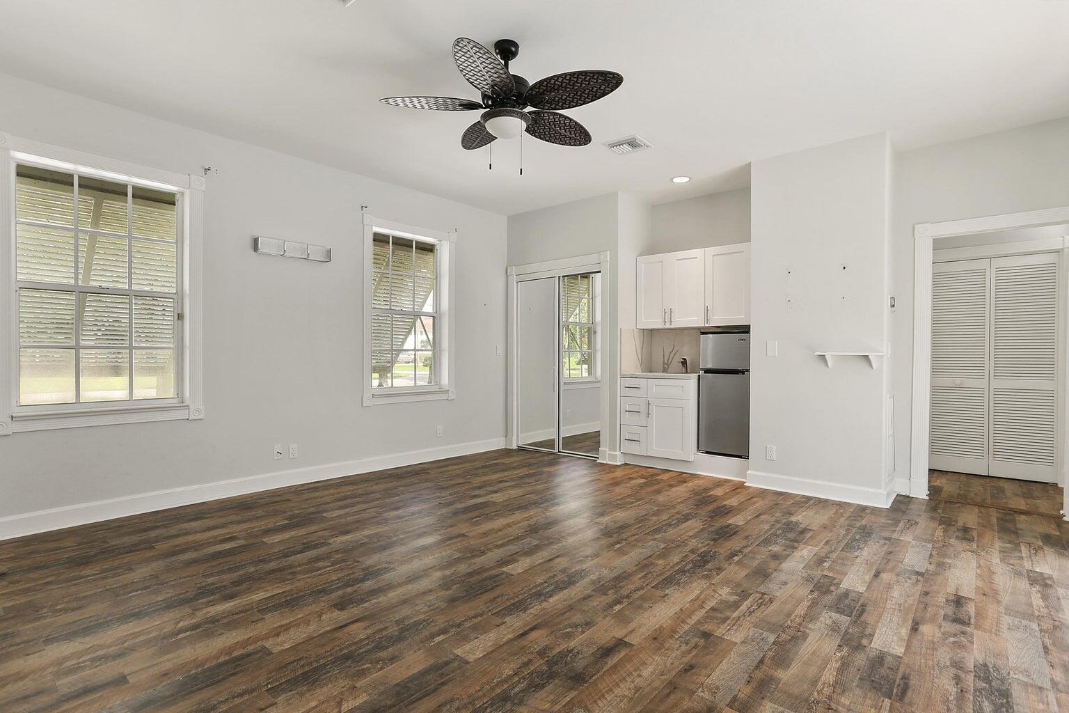 6690 NW 67th Place, Parkland