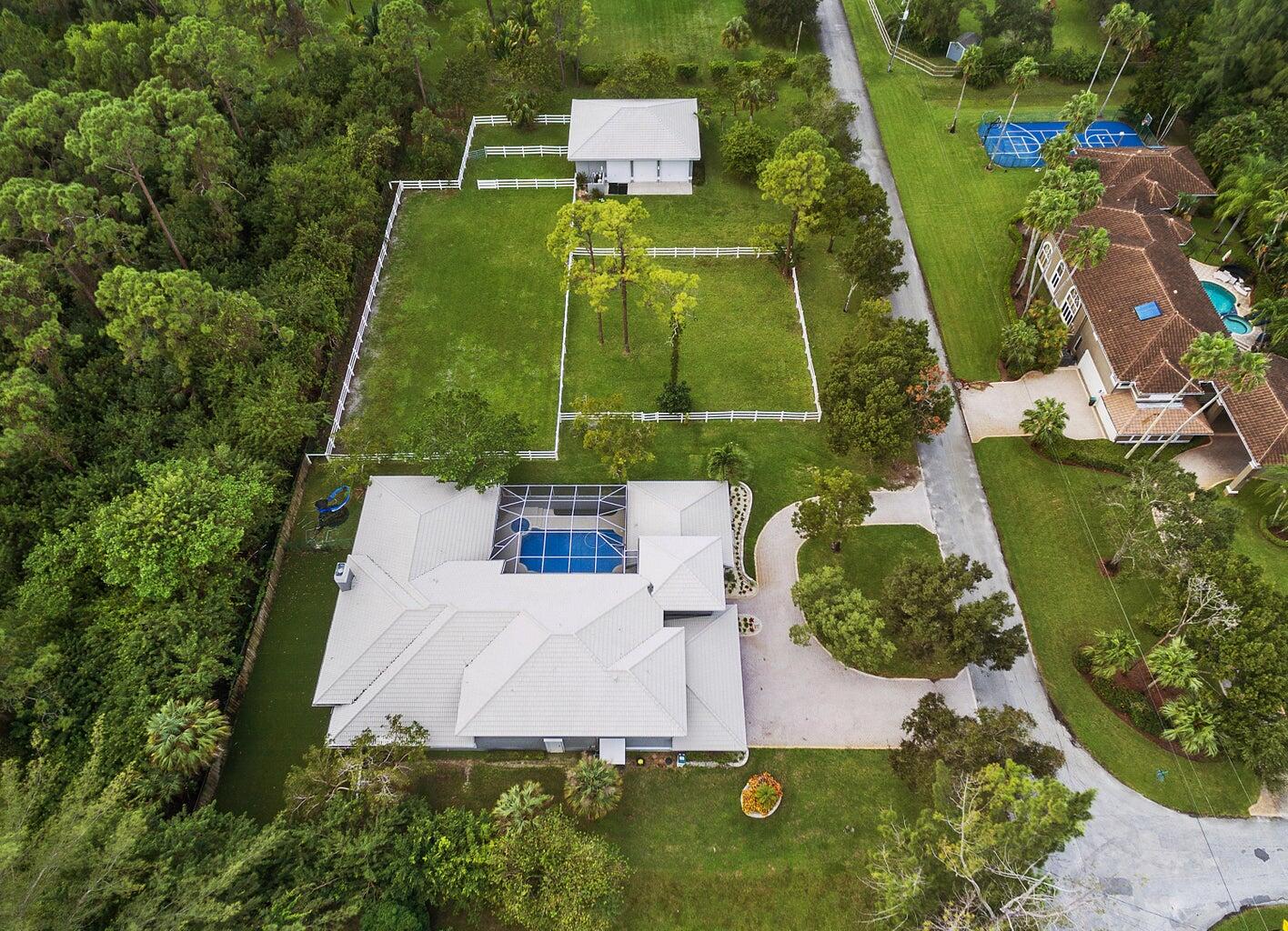 6690 NW 67th Place, Parkland