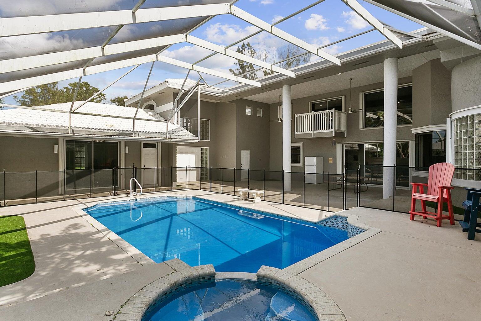 6690 NW 67th Place, Parkland