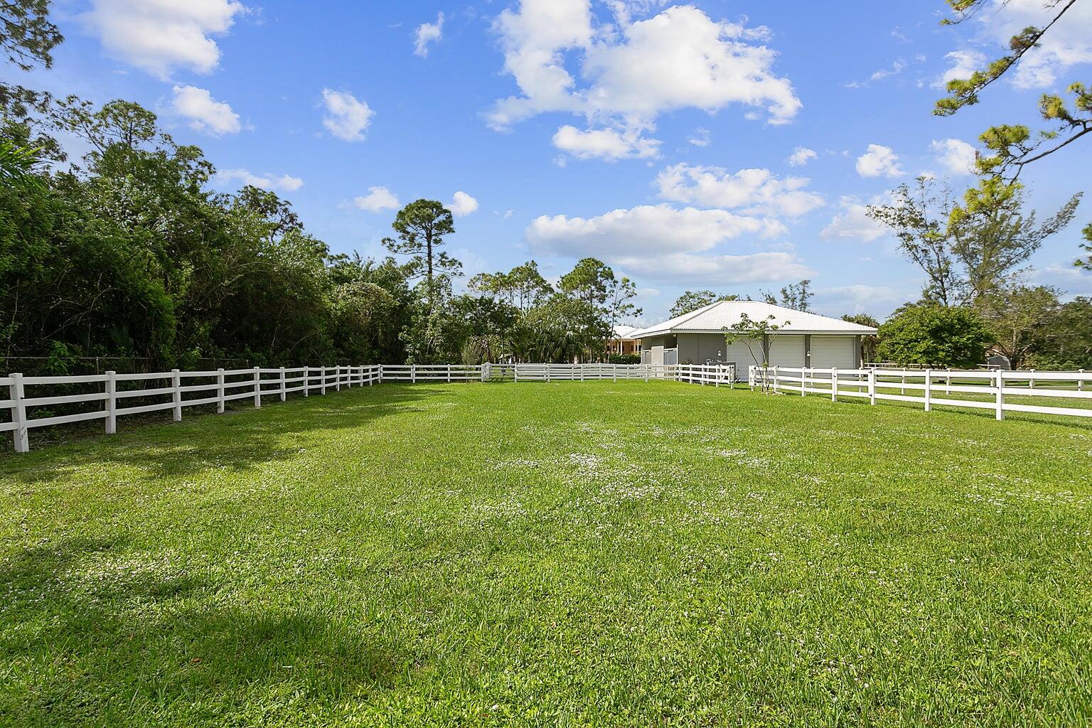6690 NW 67th Place, Parkland
