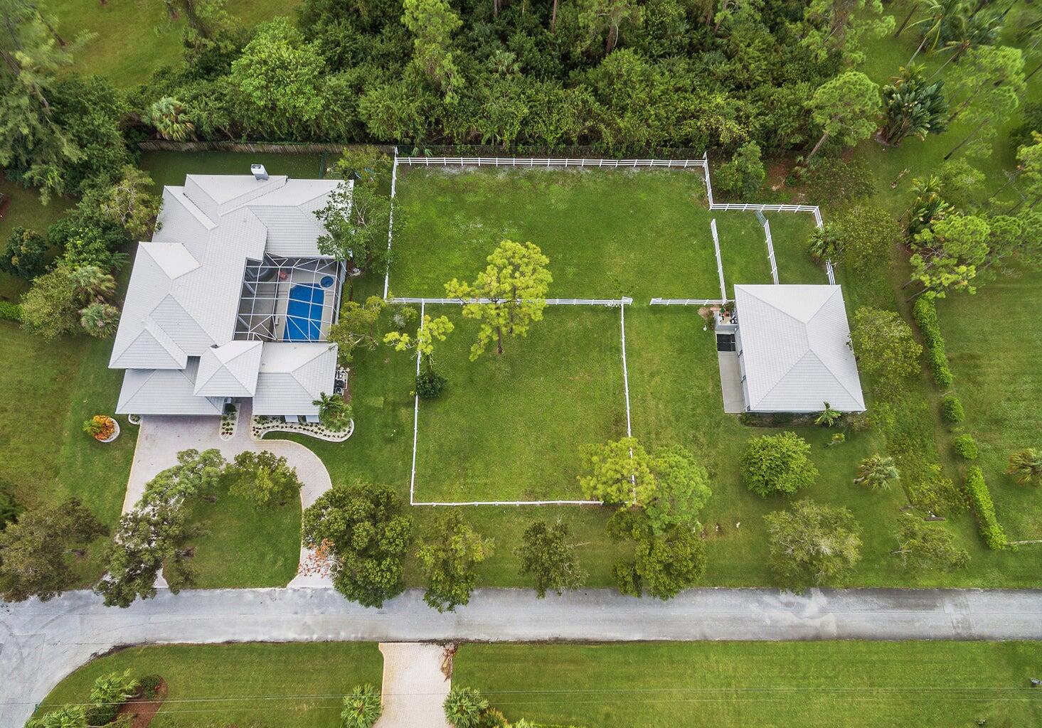 6690 NW 67th Place, Parkland