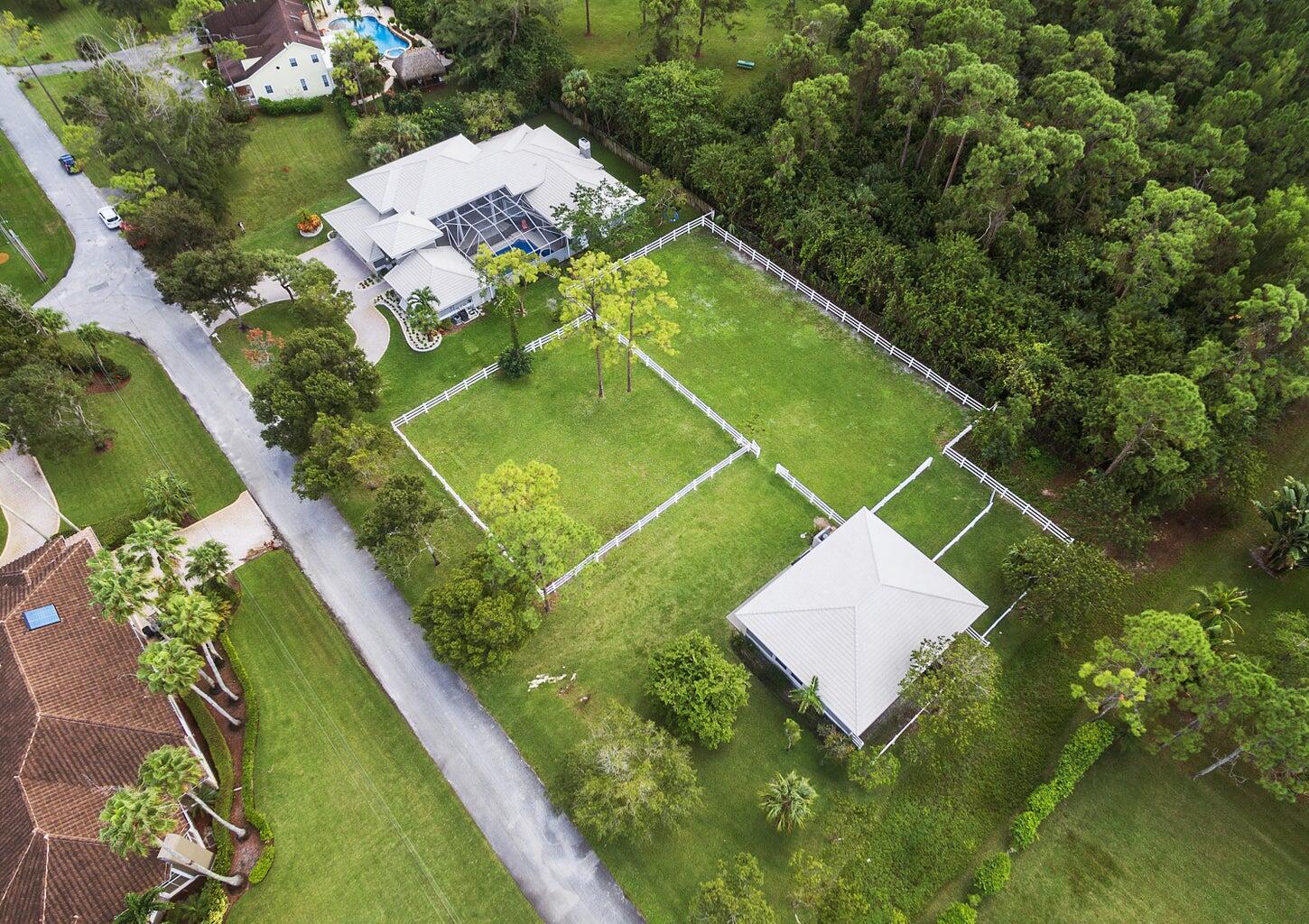 6690 NW 67th Place, Parkland