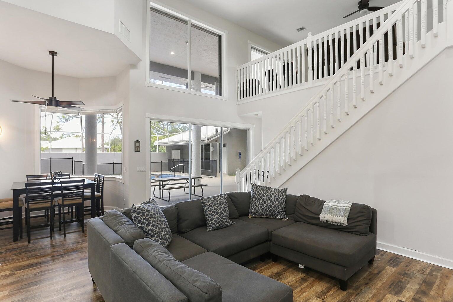 6690 NW 67th Place, Parkland