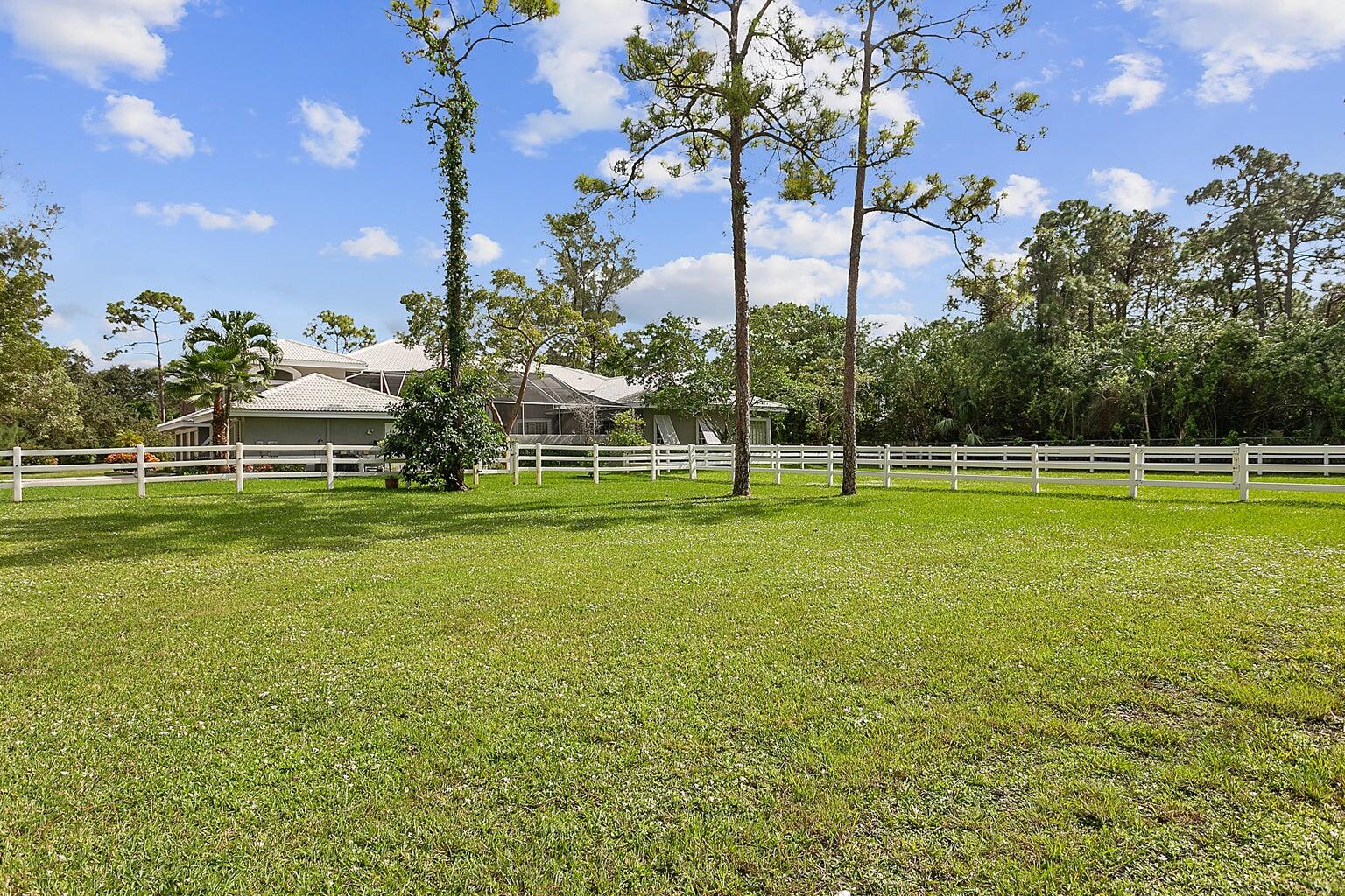 6690 NW 67th Place, Parkland