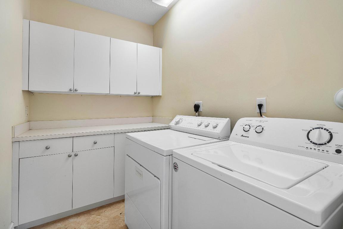 879 NE Orchid Bay Drive, Boca Raton