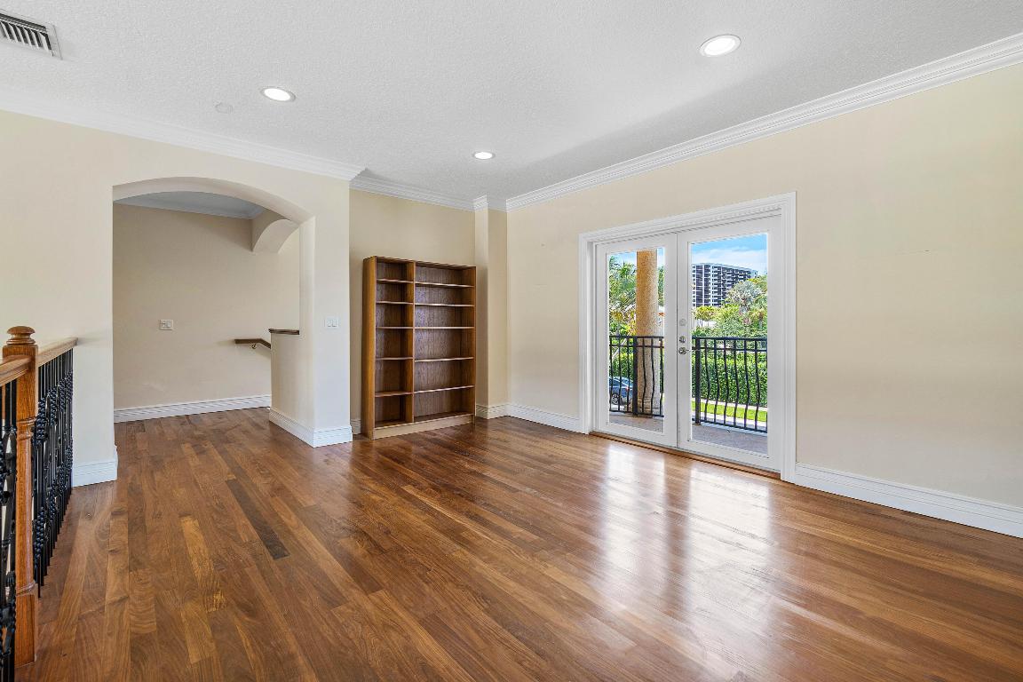 879 NE Orchid Bay Drive, Boca Raton