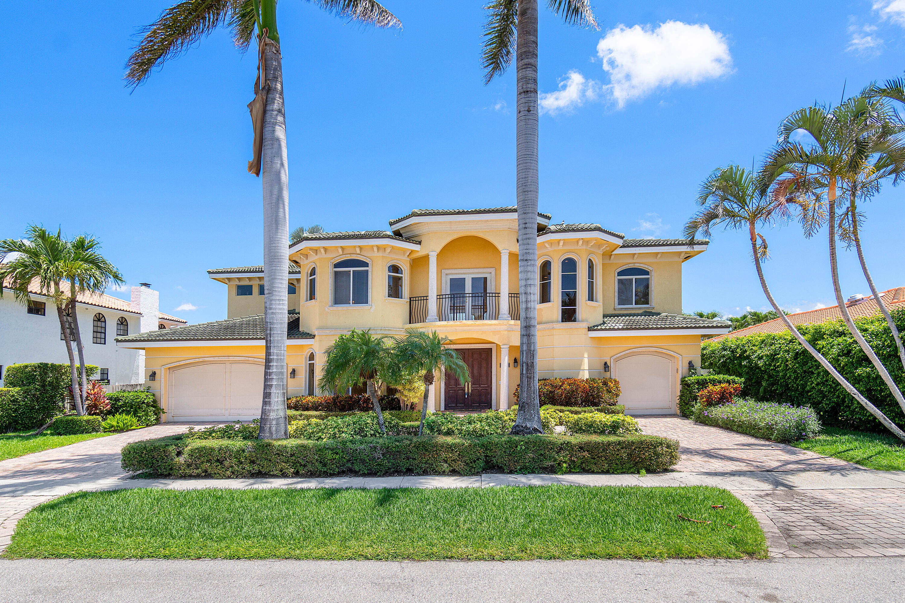879 NE Orchid Bay Drive, Boca Raton