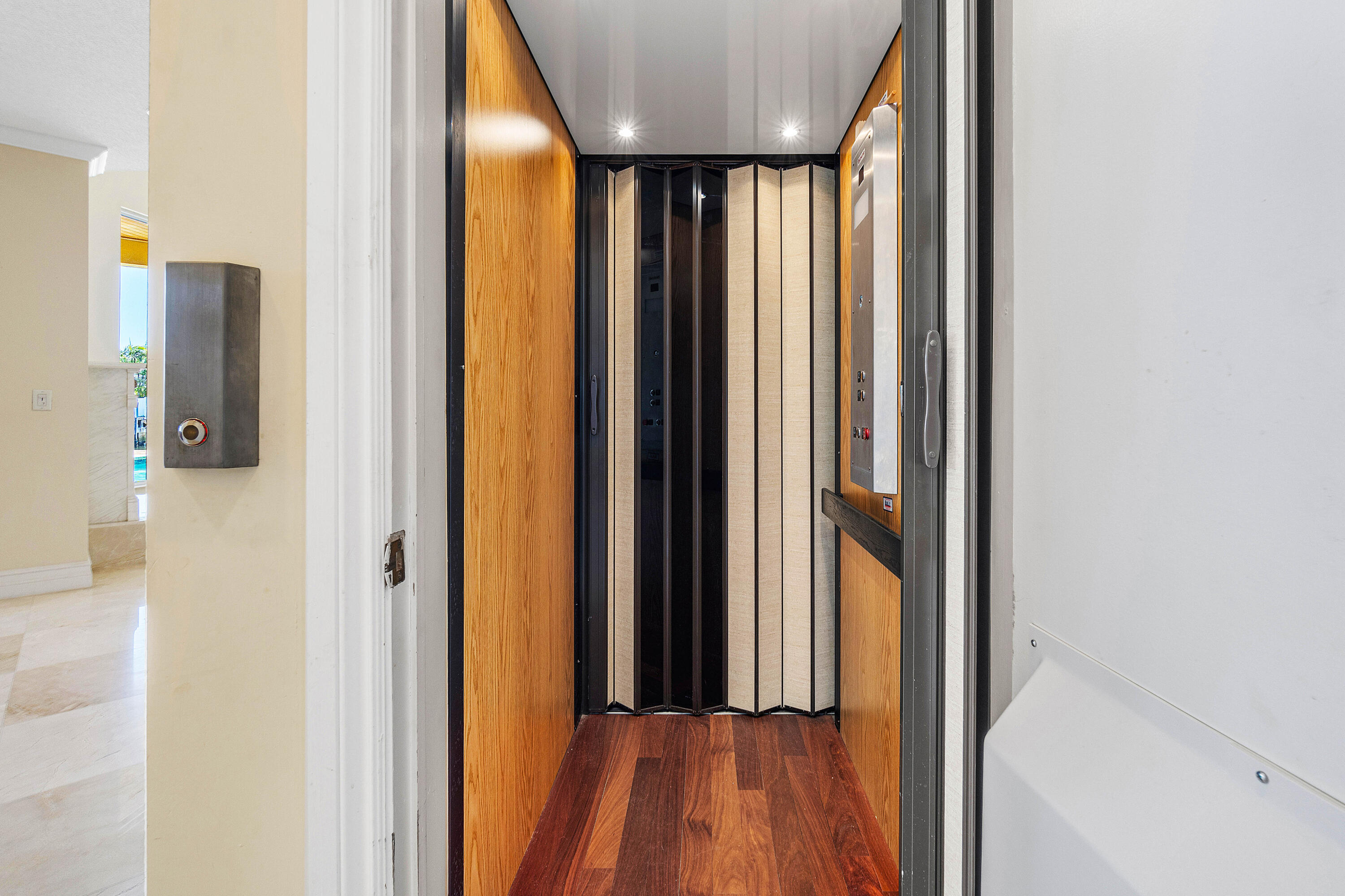 879 NE Orchid Bay Drive, Boca Raton