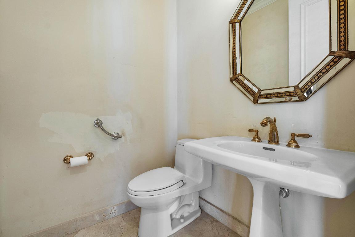 879 NE Orchid Bay Drive, Boca Raton